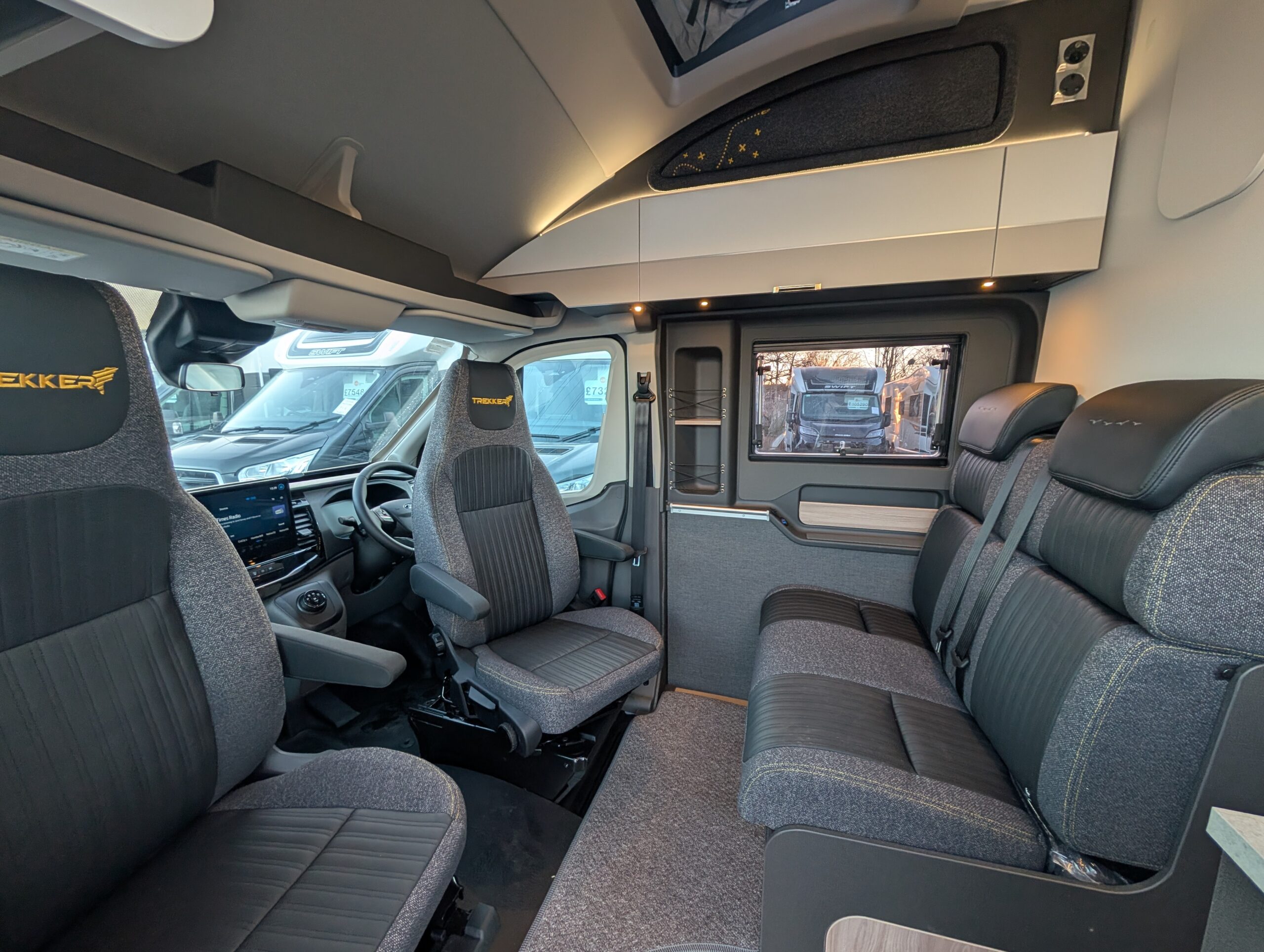 PXL 20251117 152941730