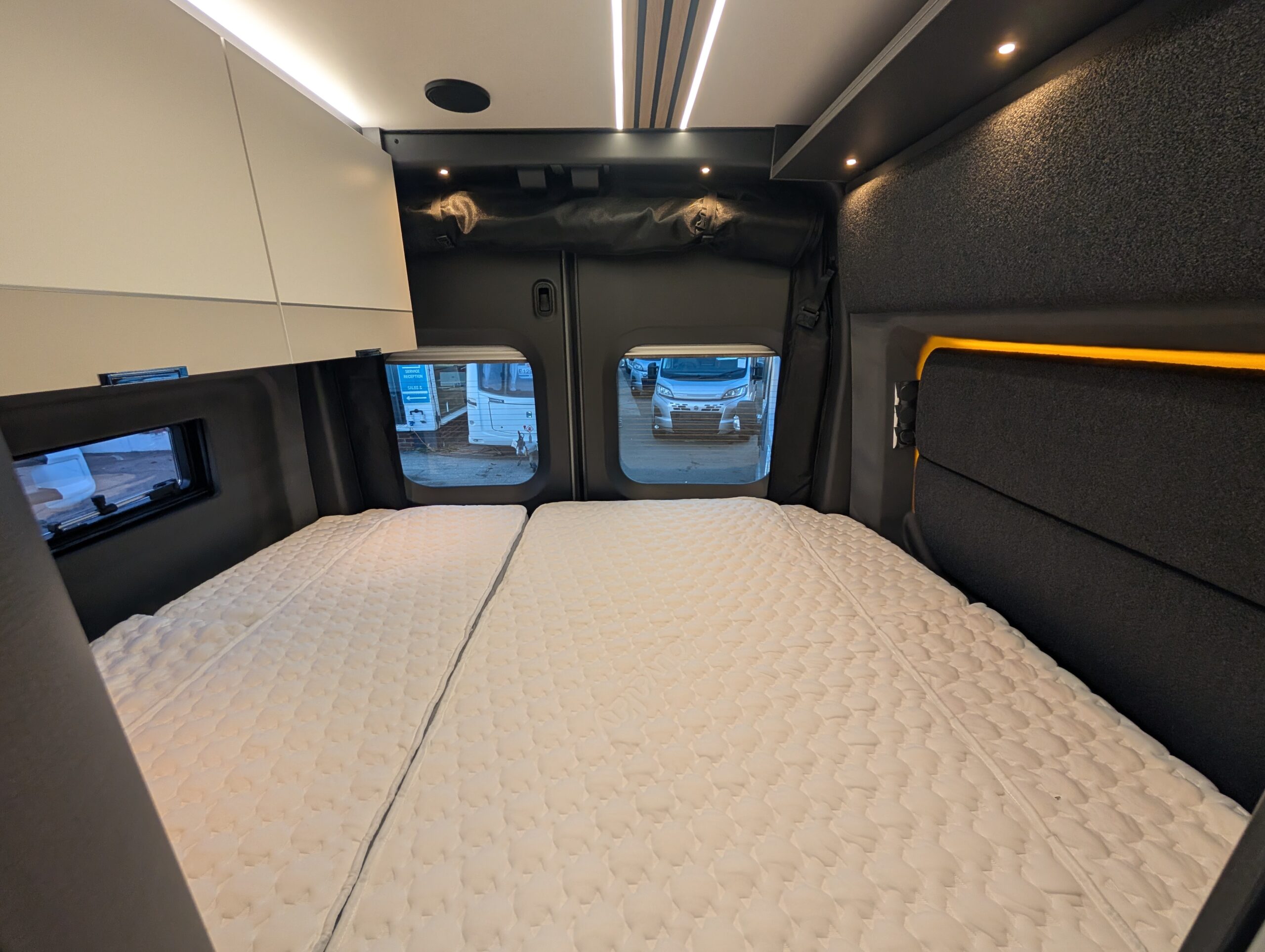 PXL 20251117 153117294