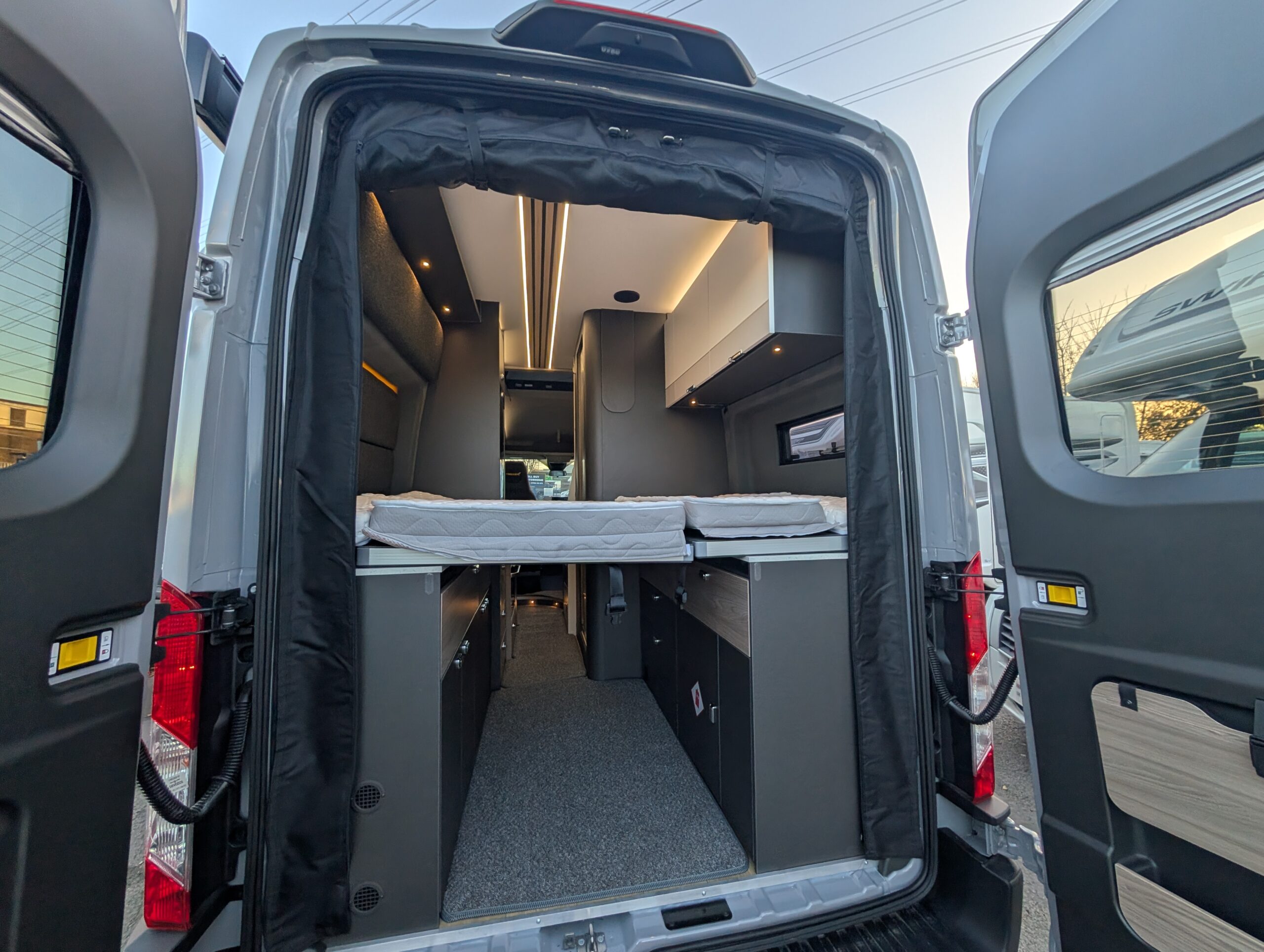 PXL 20251117 153151367