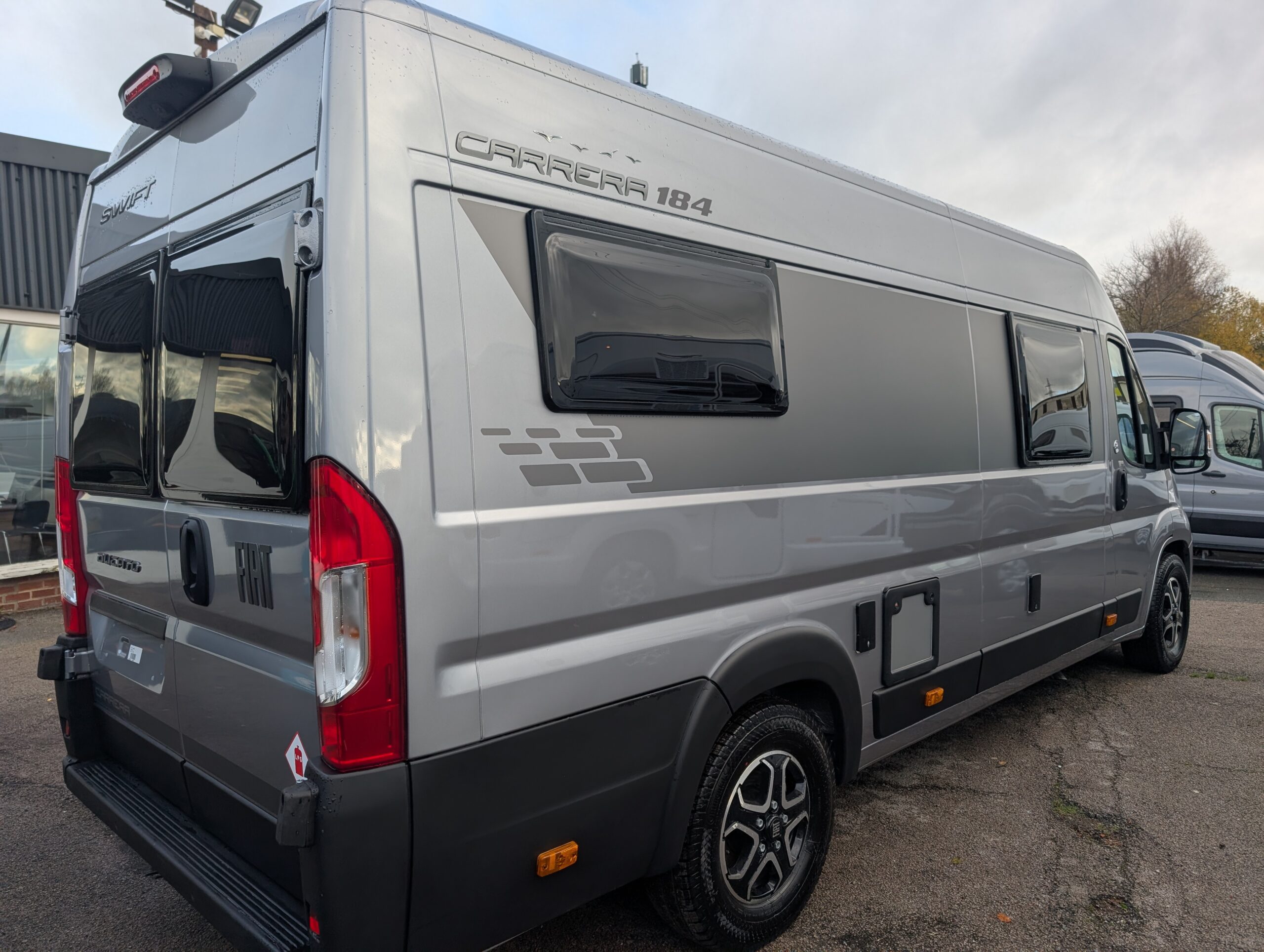 PXL 20251119 105204417