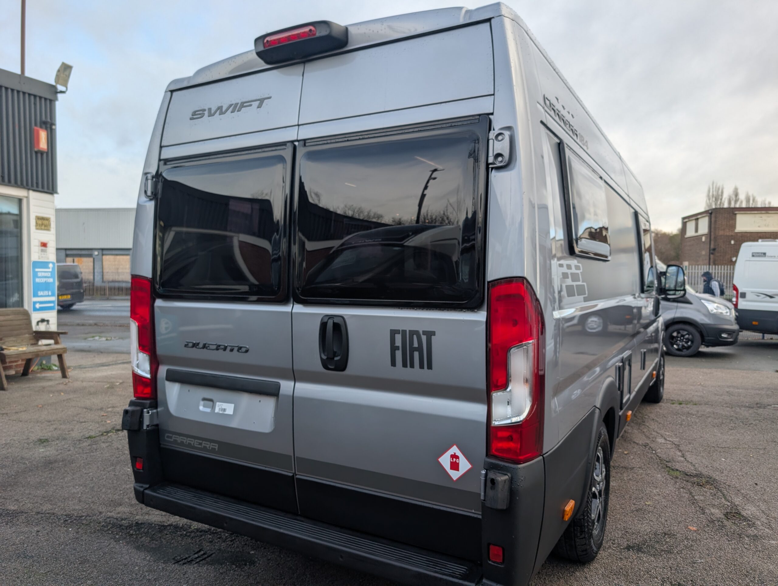 PXL 20251119 105213070