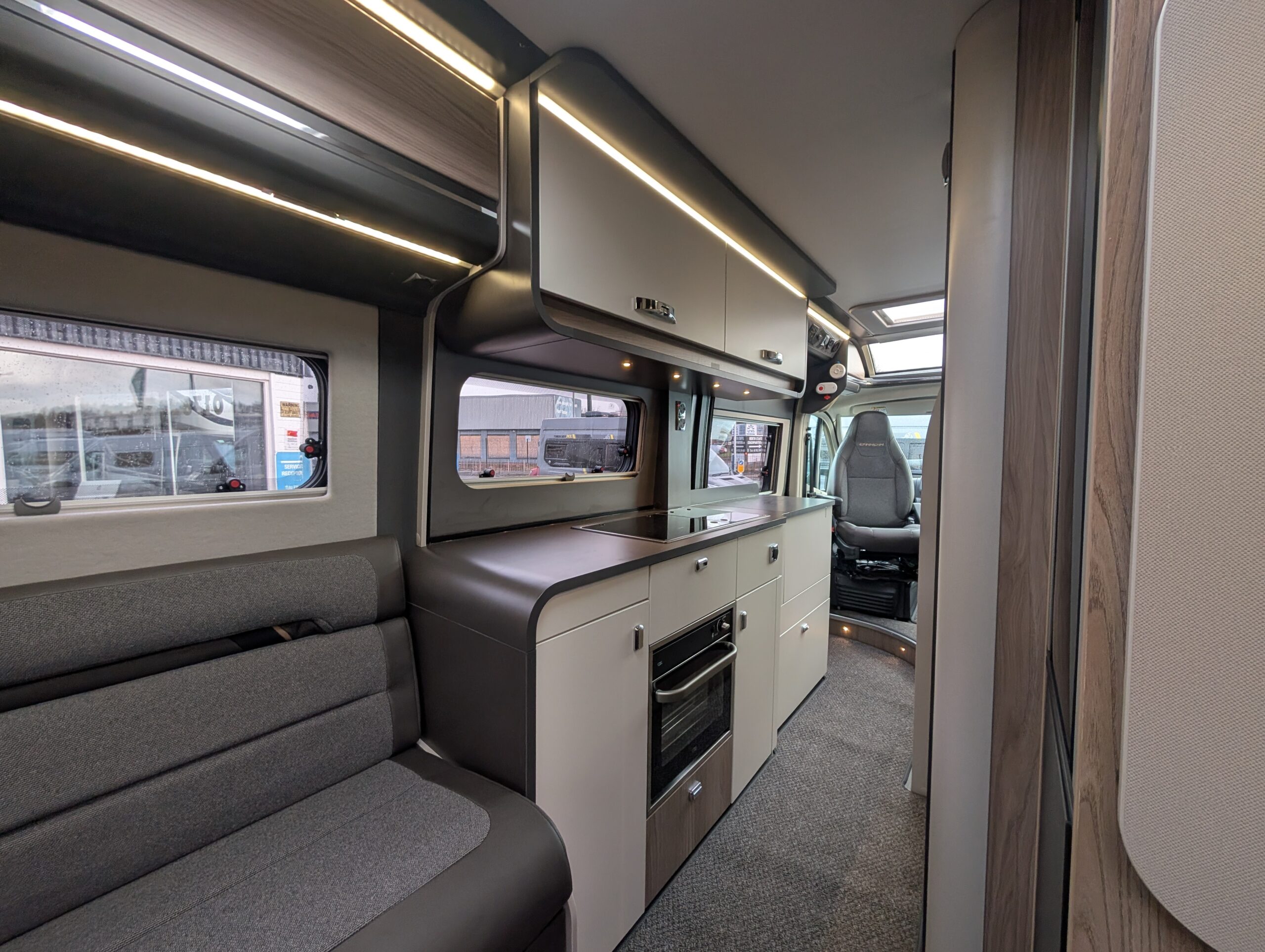 PXL 20251119 110521790