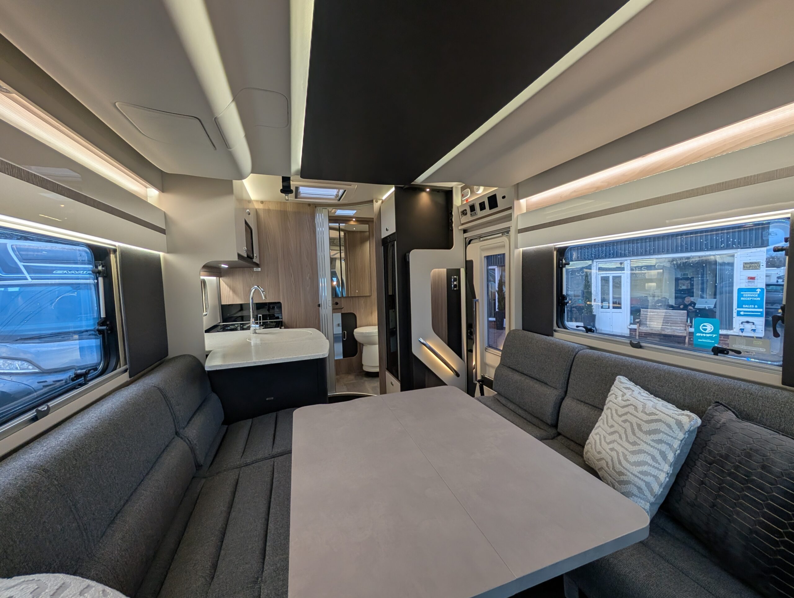 PXL 20251124 152856986.MP 