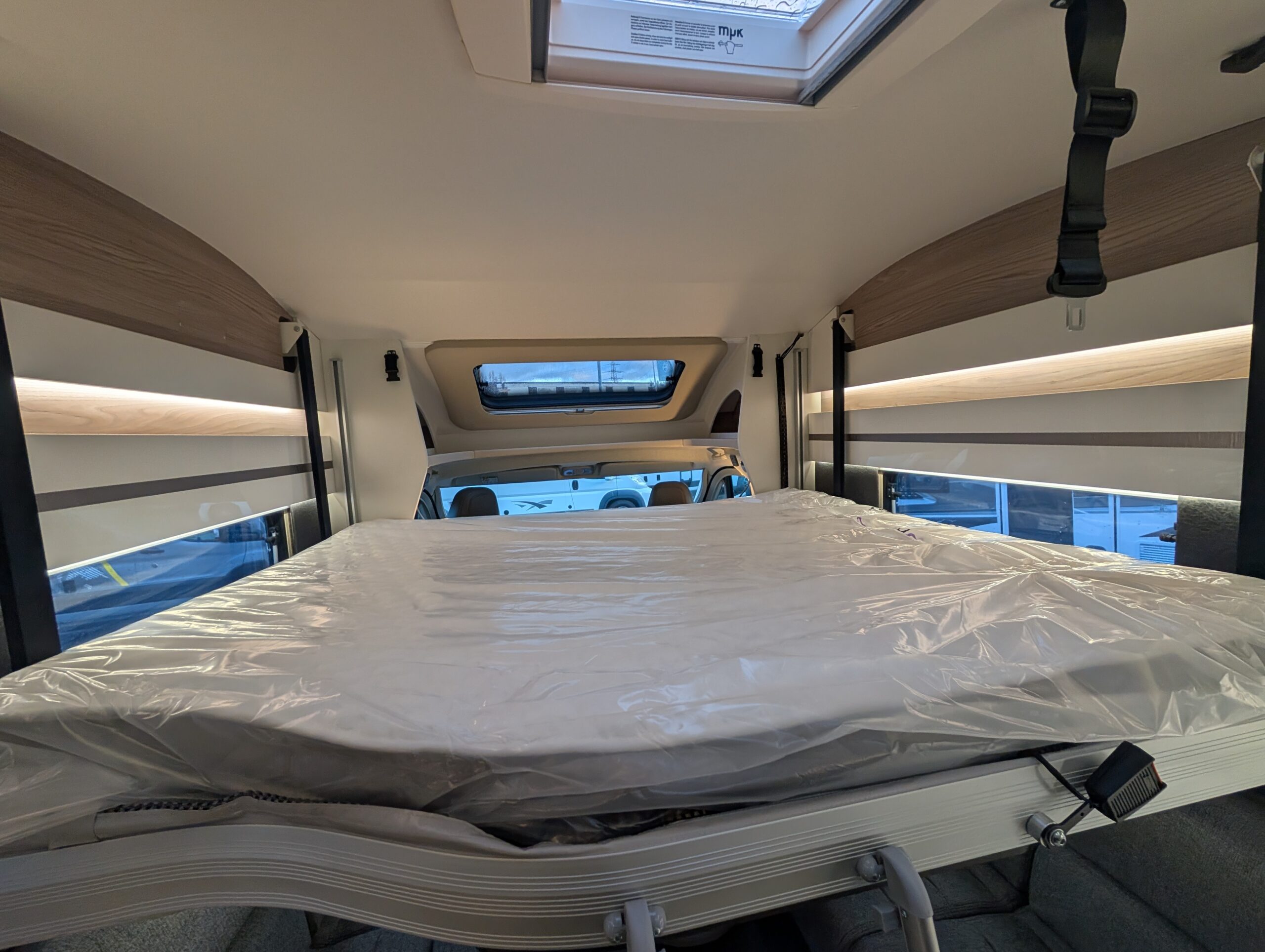 PXL 20251124 152951405