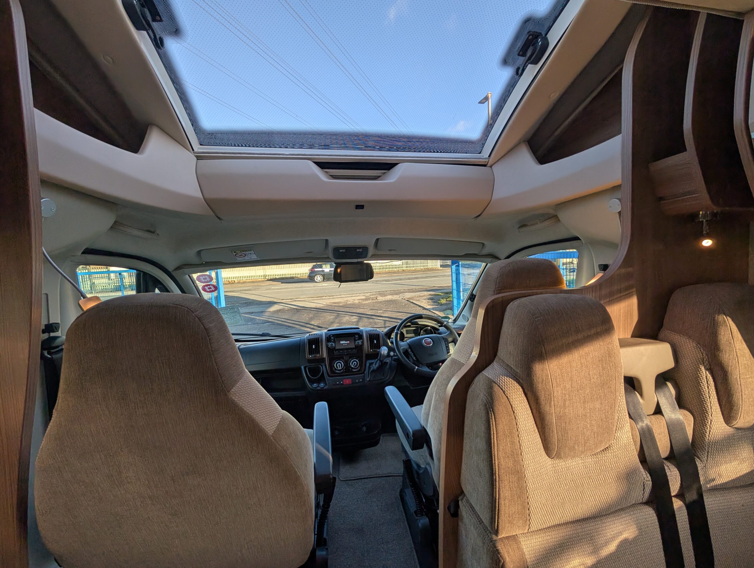 PXL 20251125 140919572.MP 