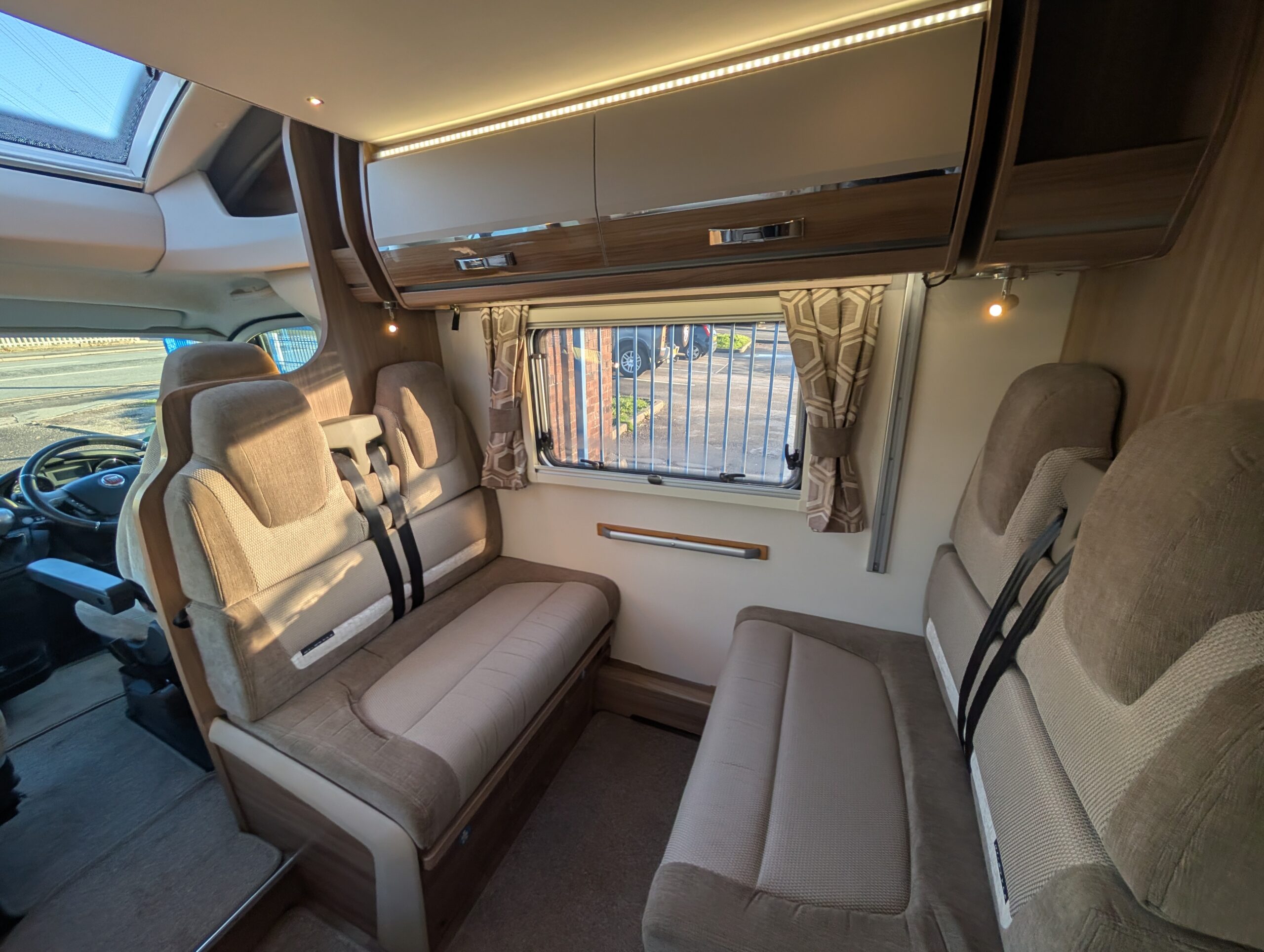 PXL 20251125 140937024 1