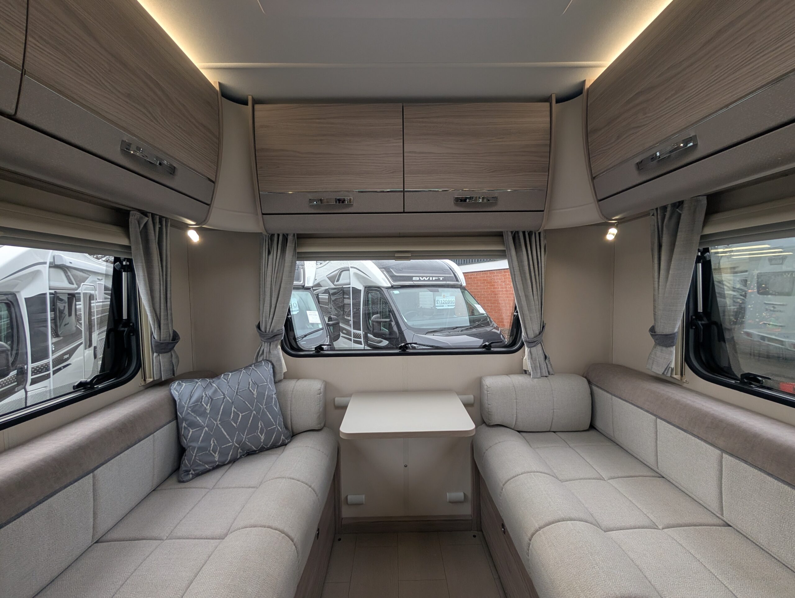 PXL 20251126 133747246