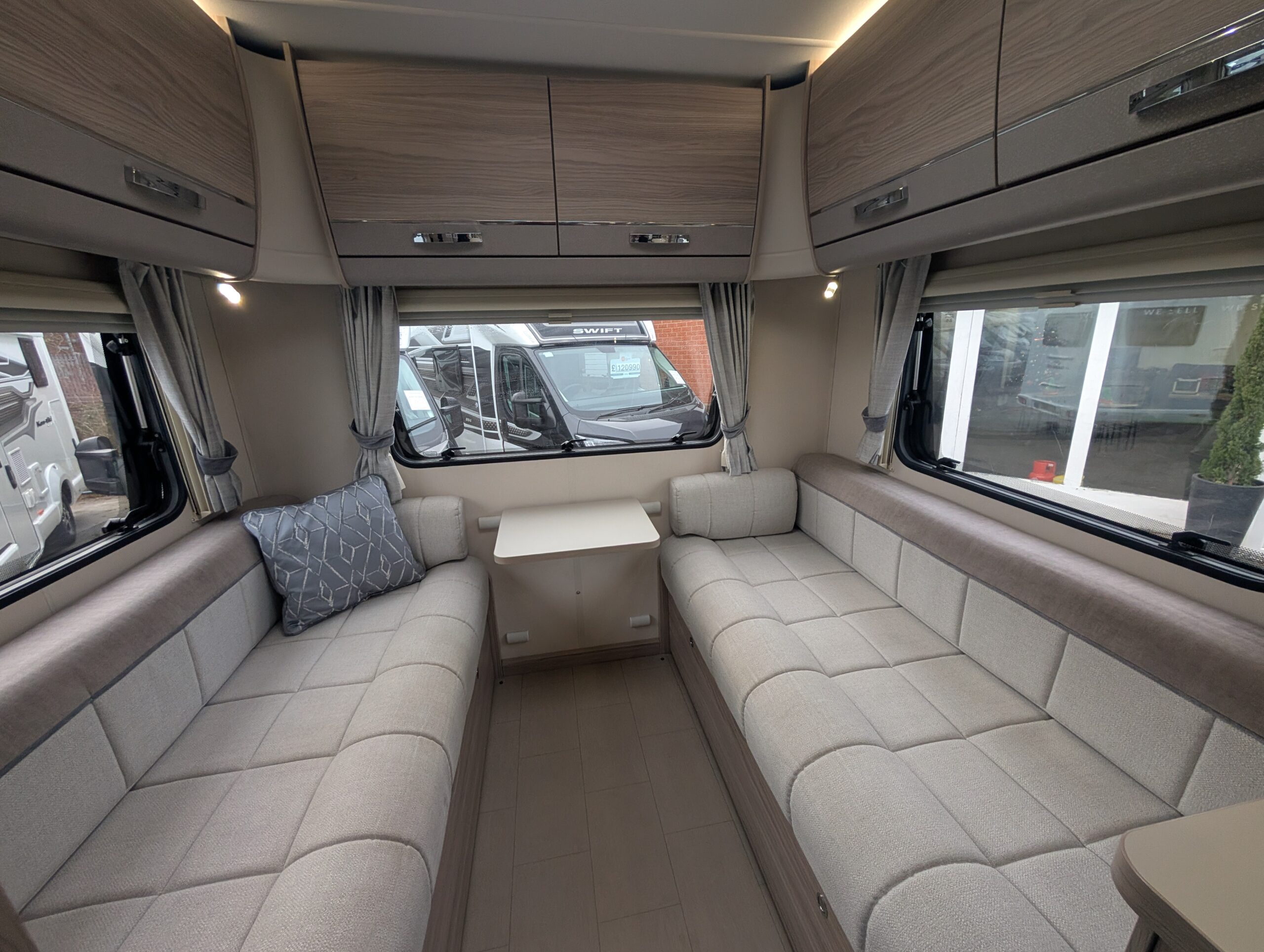 PXL 20251126 133748584