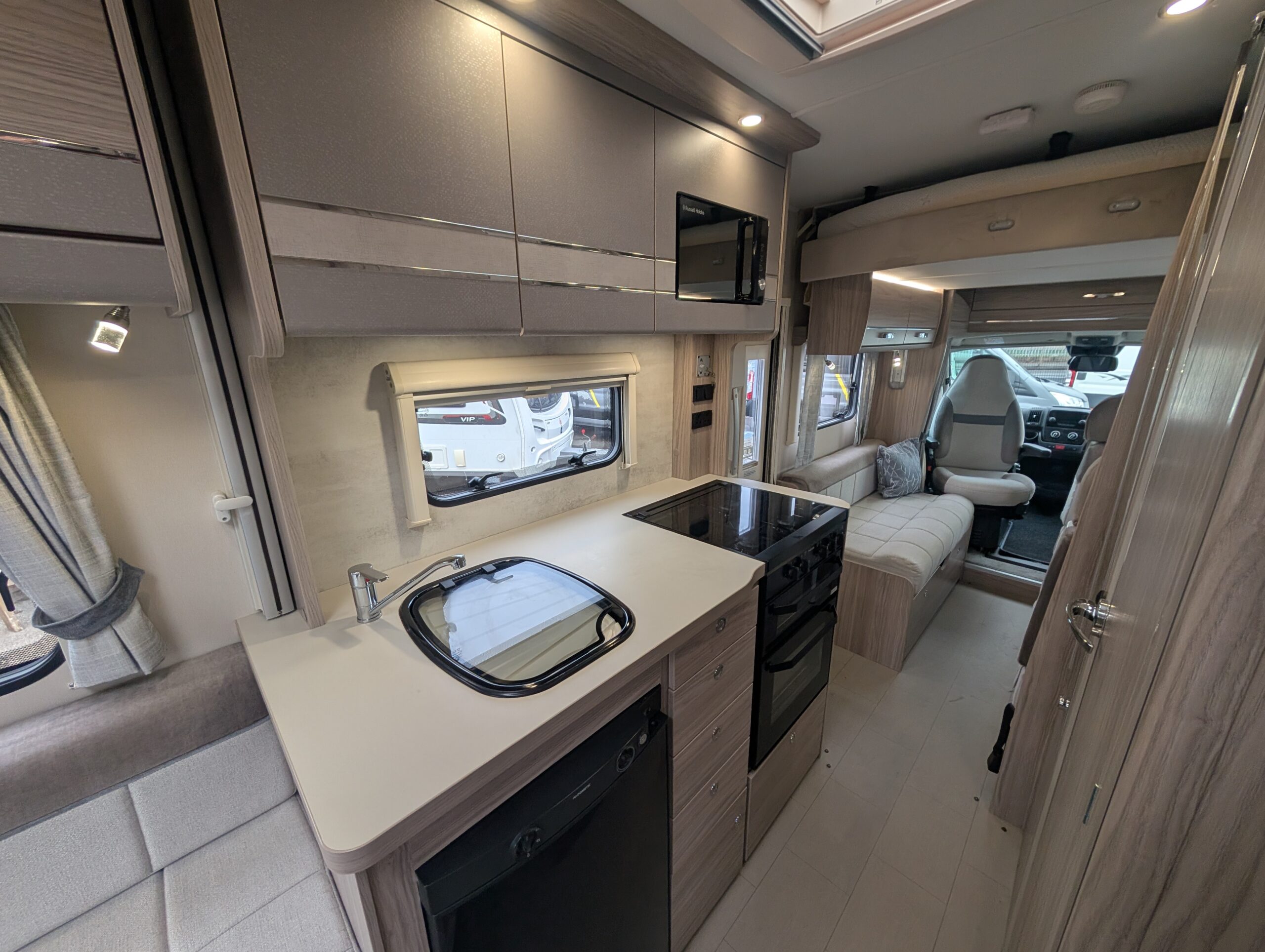 PXL 20251126 133756113