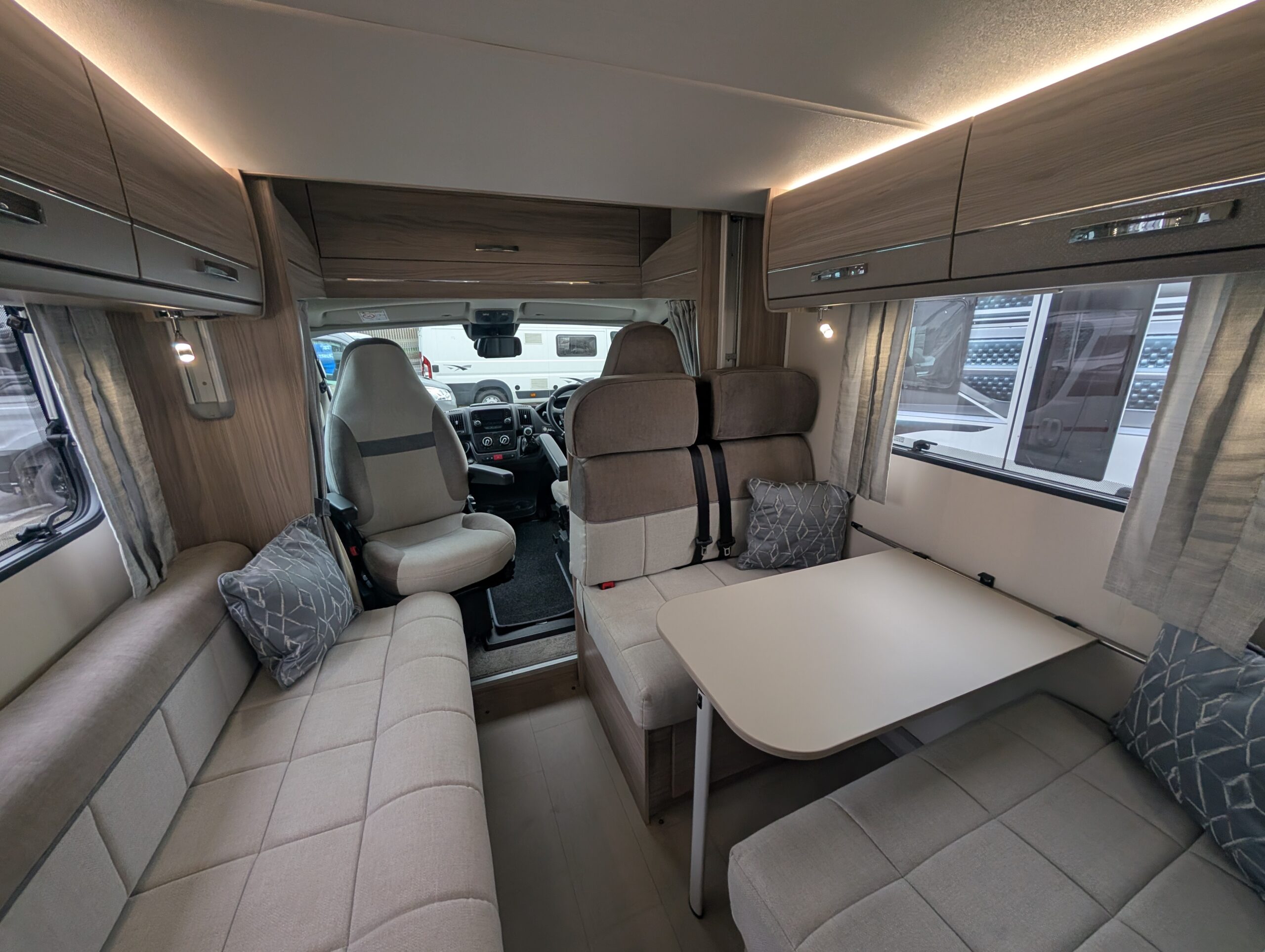 PXL 20251126 134019417