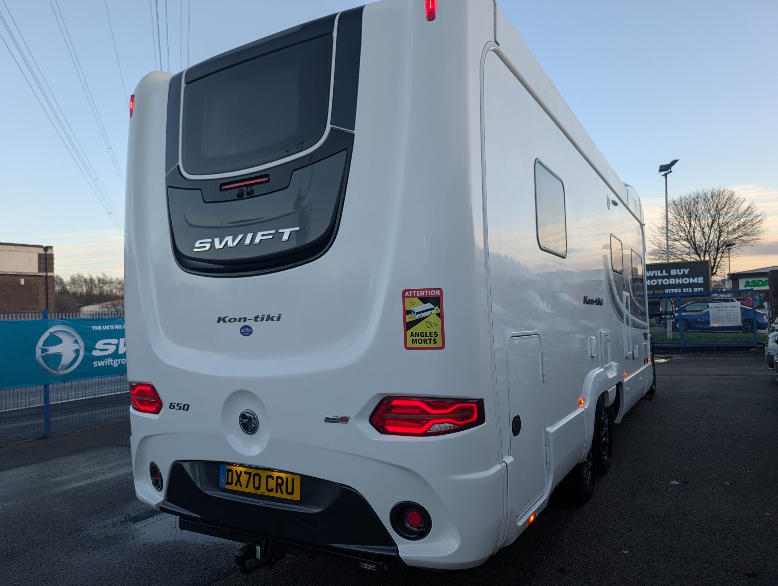 PXL 20251128 152126702.MP 