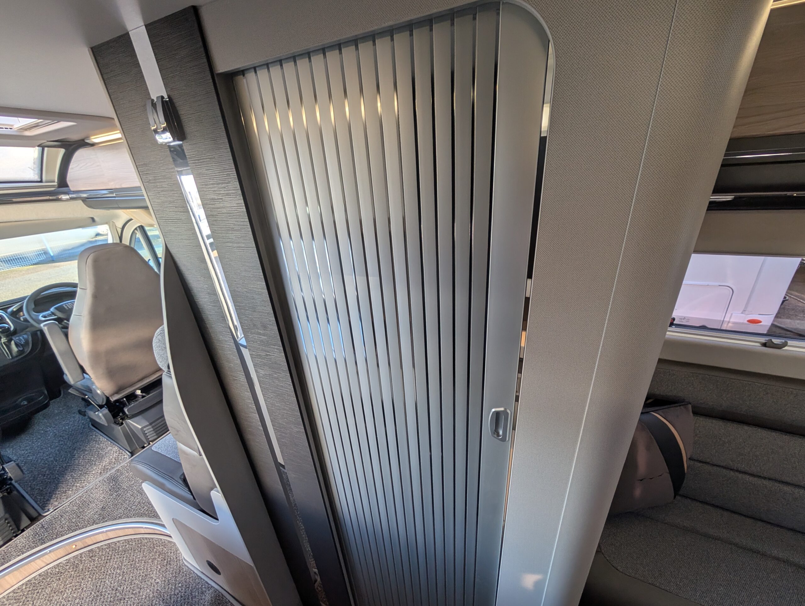 PXL 20251202 123125596