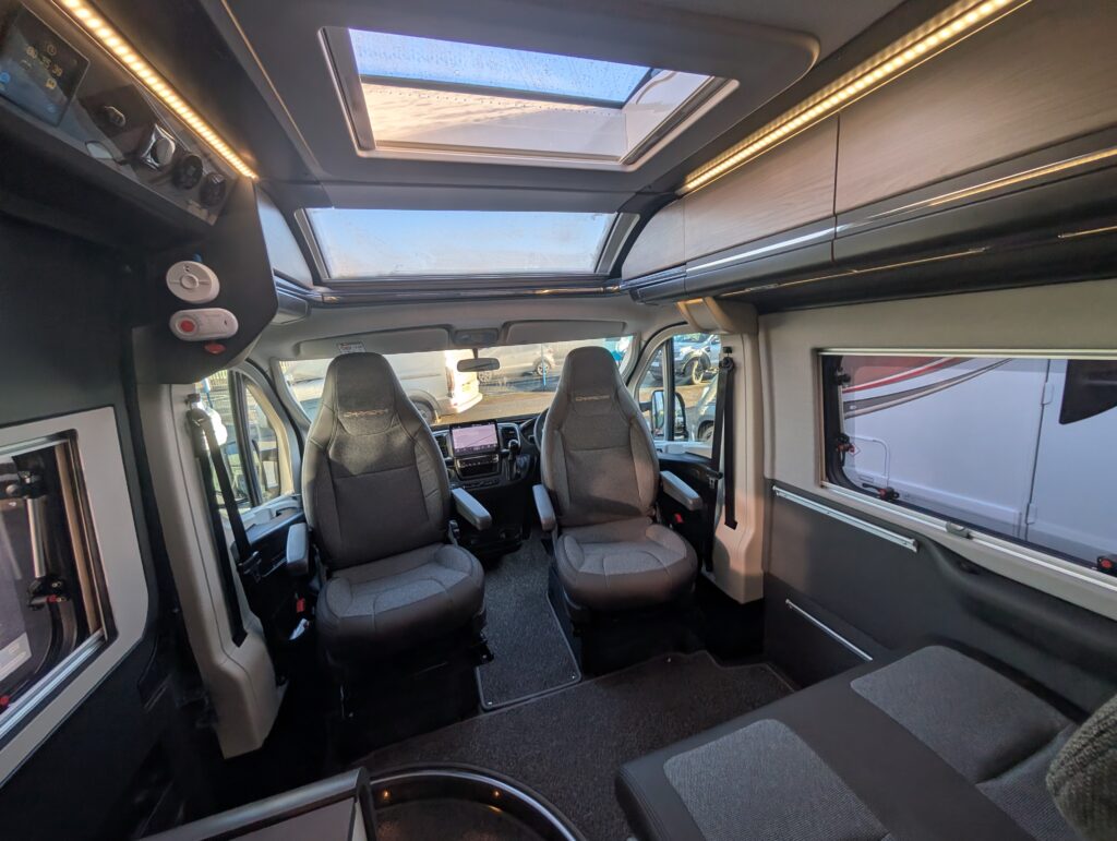 PXL 20251202 123331854