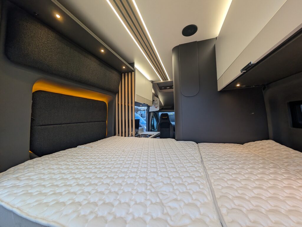 PXL 20251202 153929170