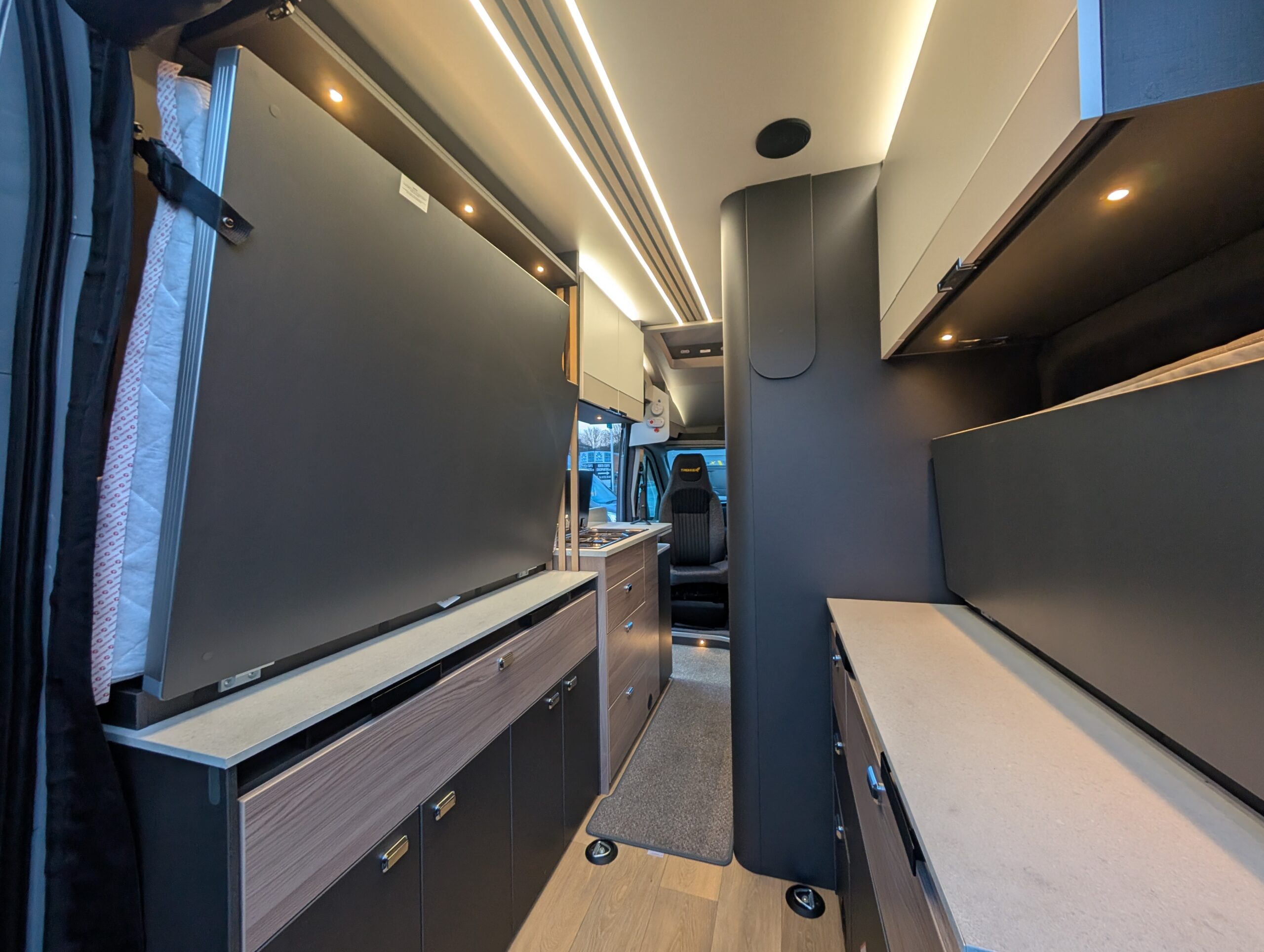 PXL 20251202 154811339