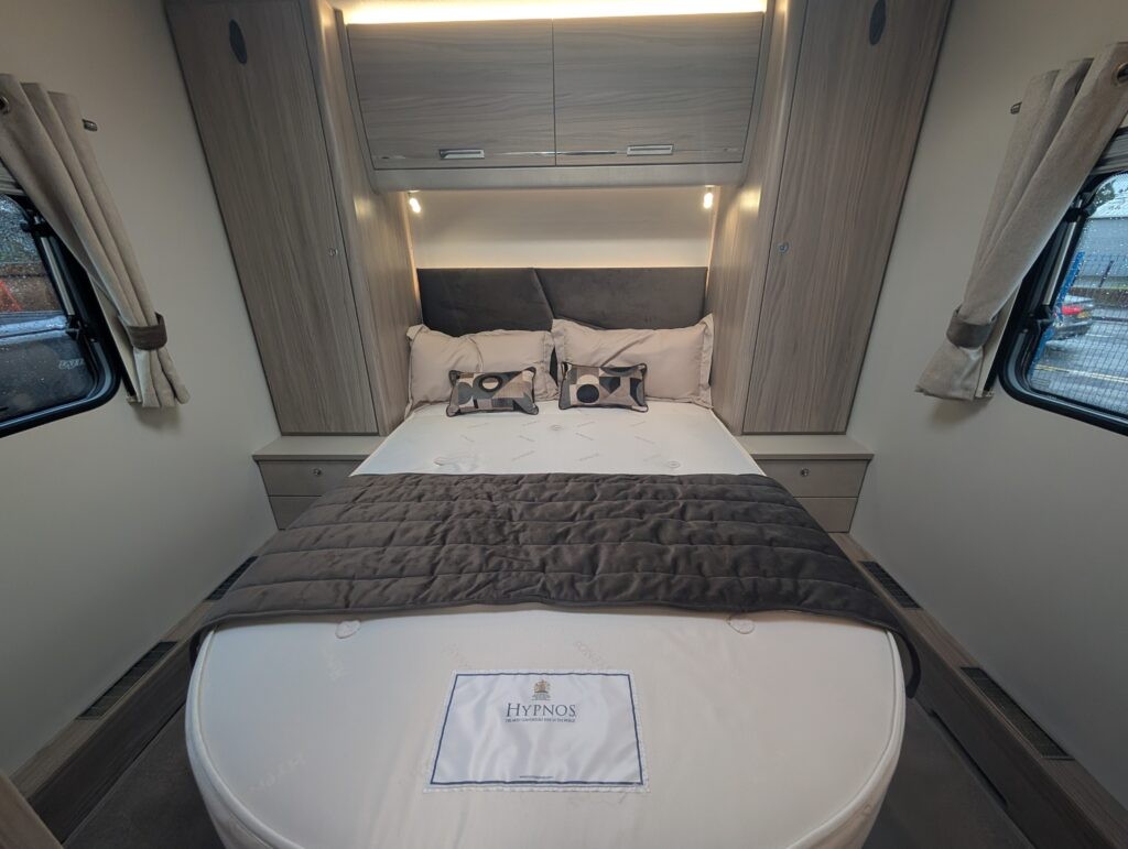 PXL 20251206 132627718