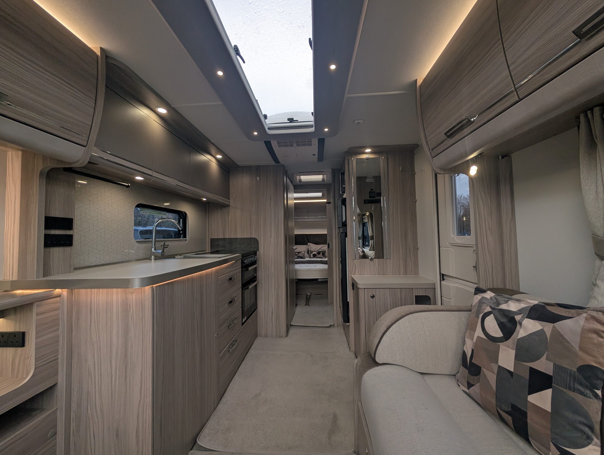 PXL 20251206 132658294.MP 