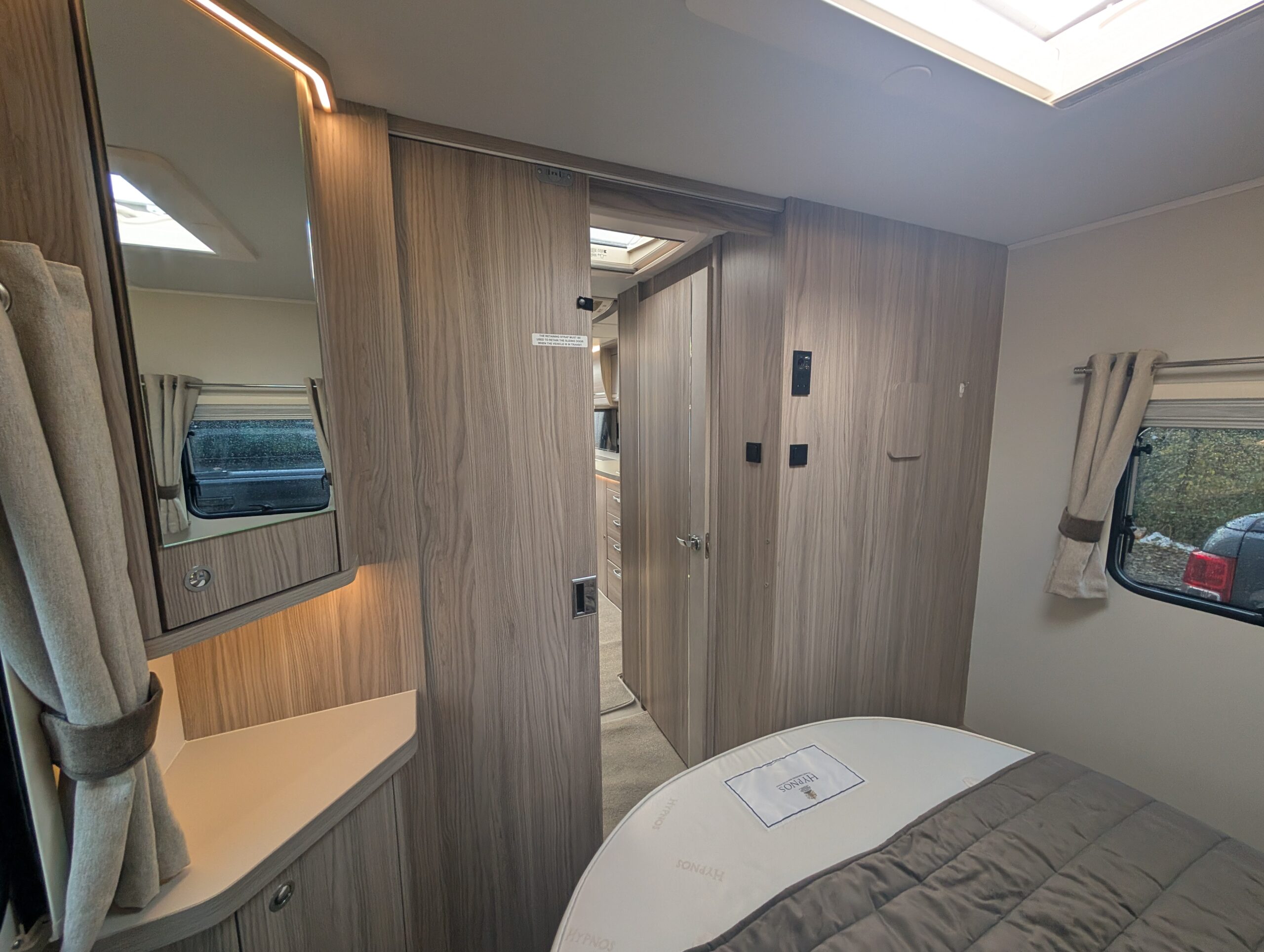 PXL 20251206 132727232