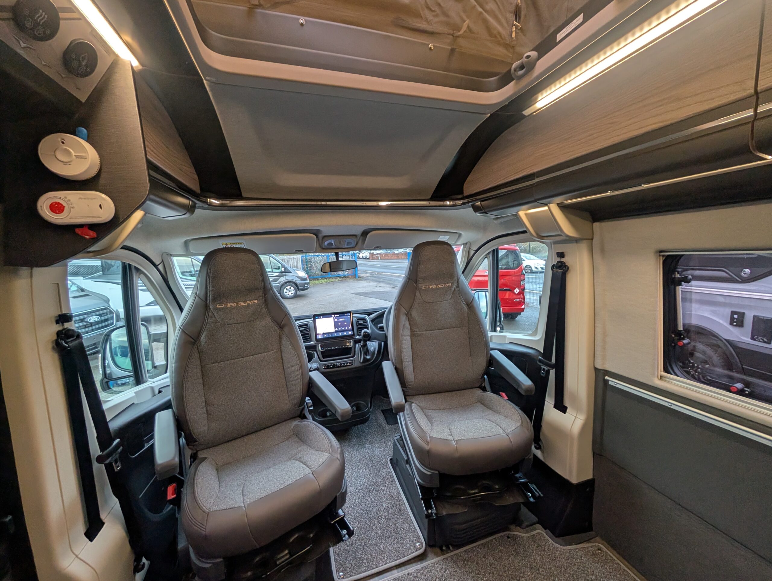 PXL 20251213 150135627