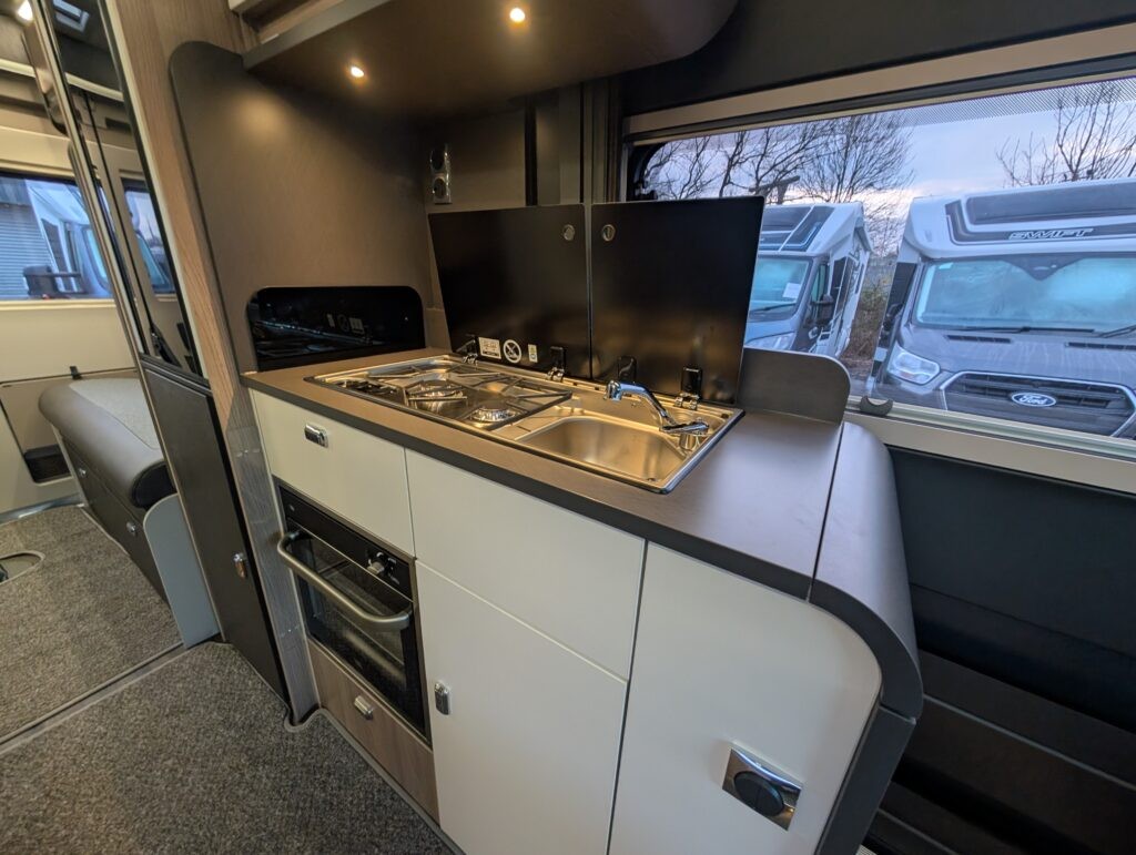 PXL 20251213 150205572