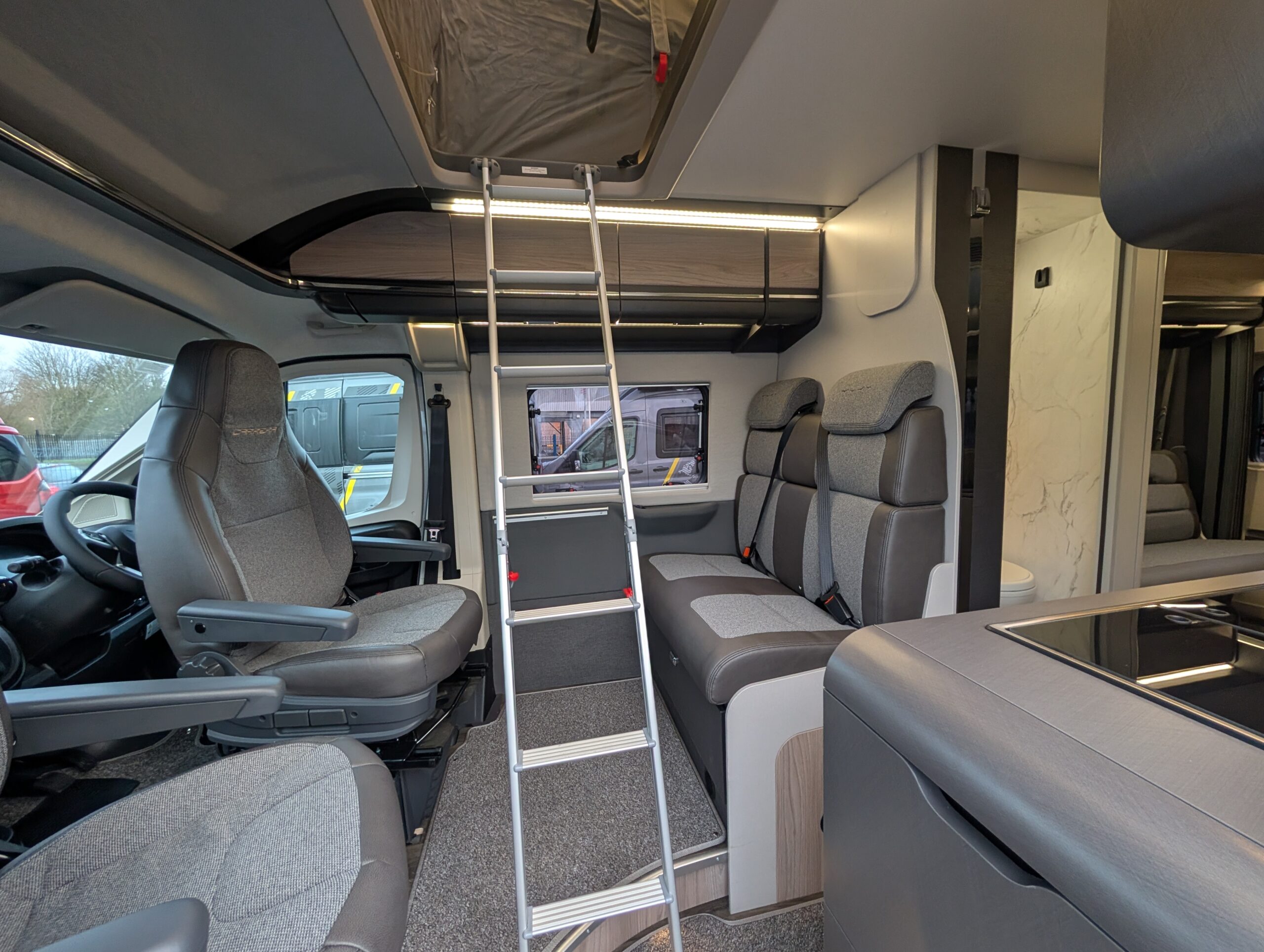 PXL 20251213 151034957