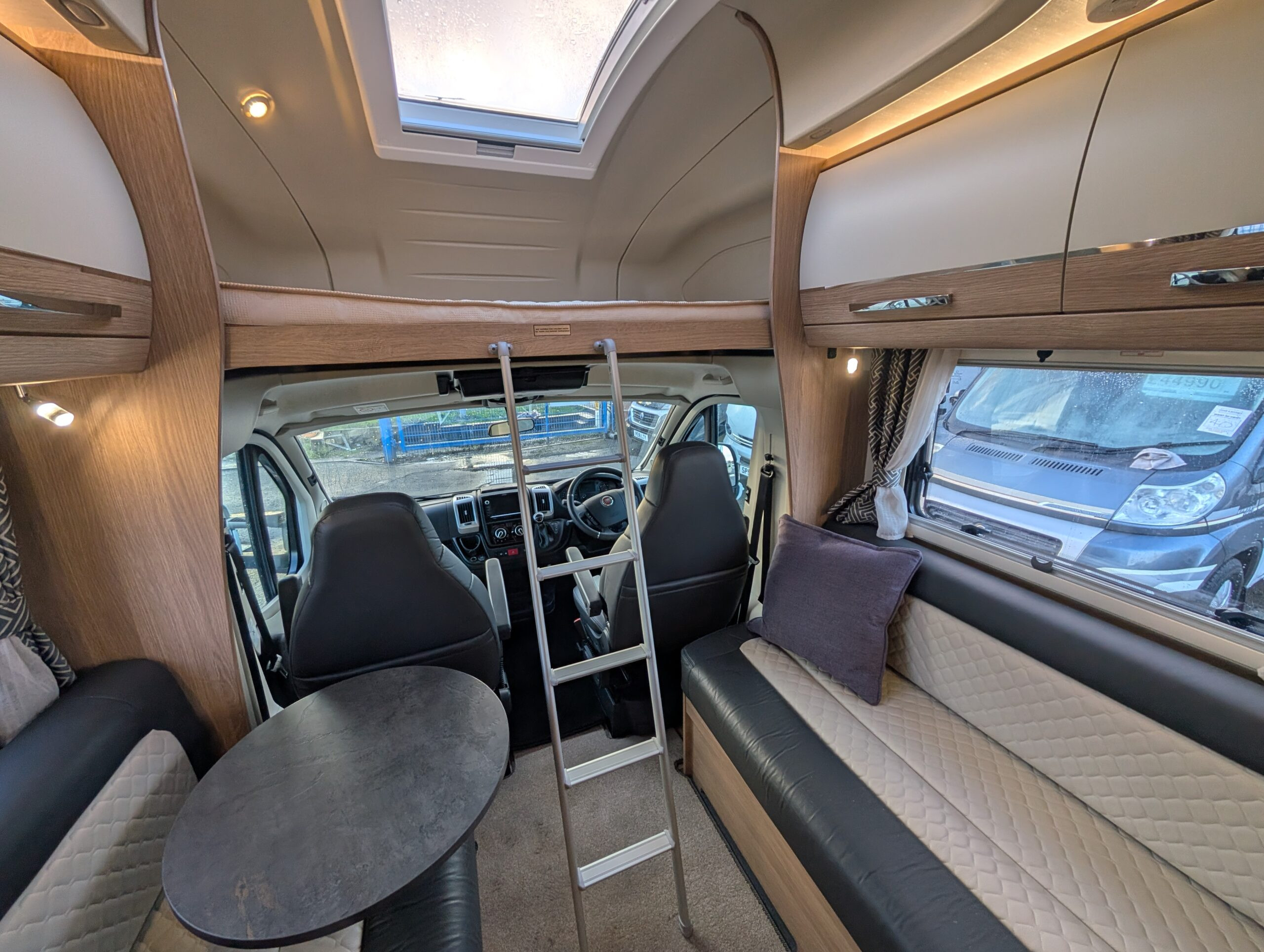 PXL 20251219 092922378