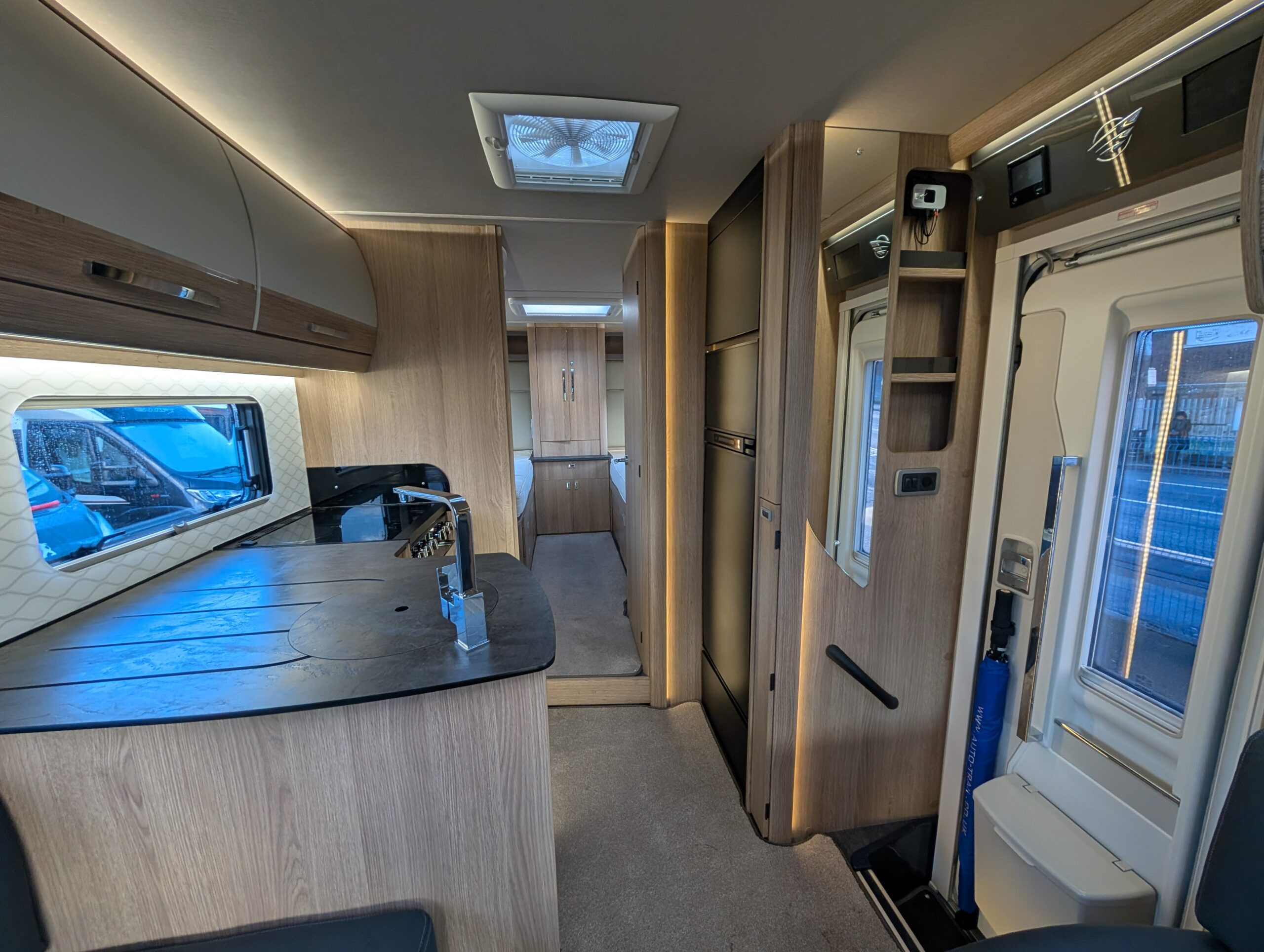 PXL 20251219 093040733