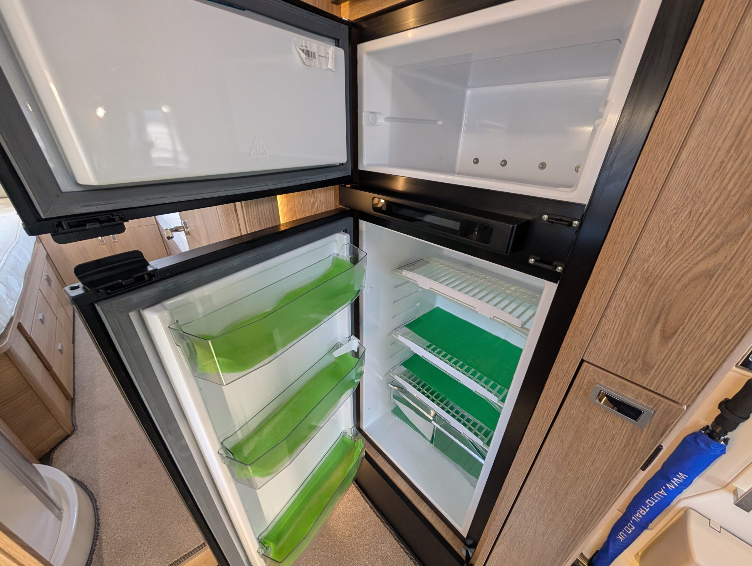 PXL 20251219 093045483