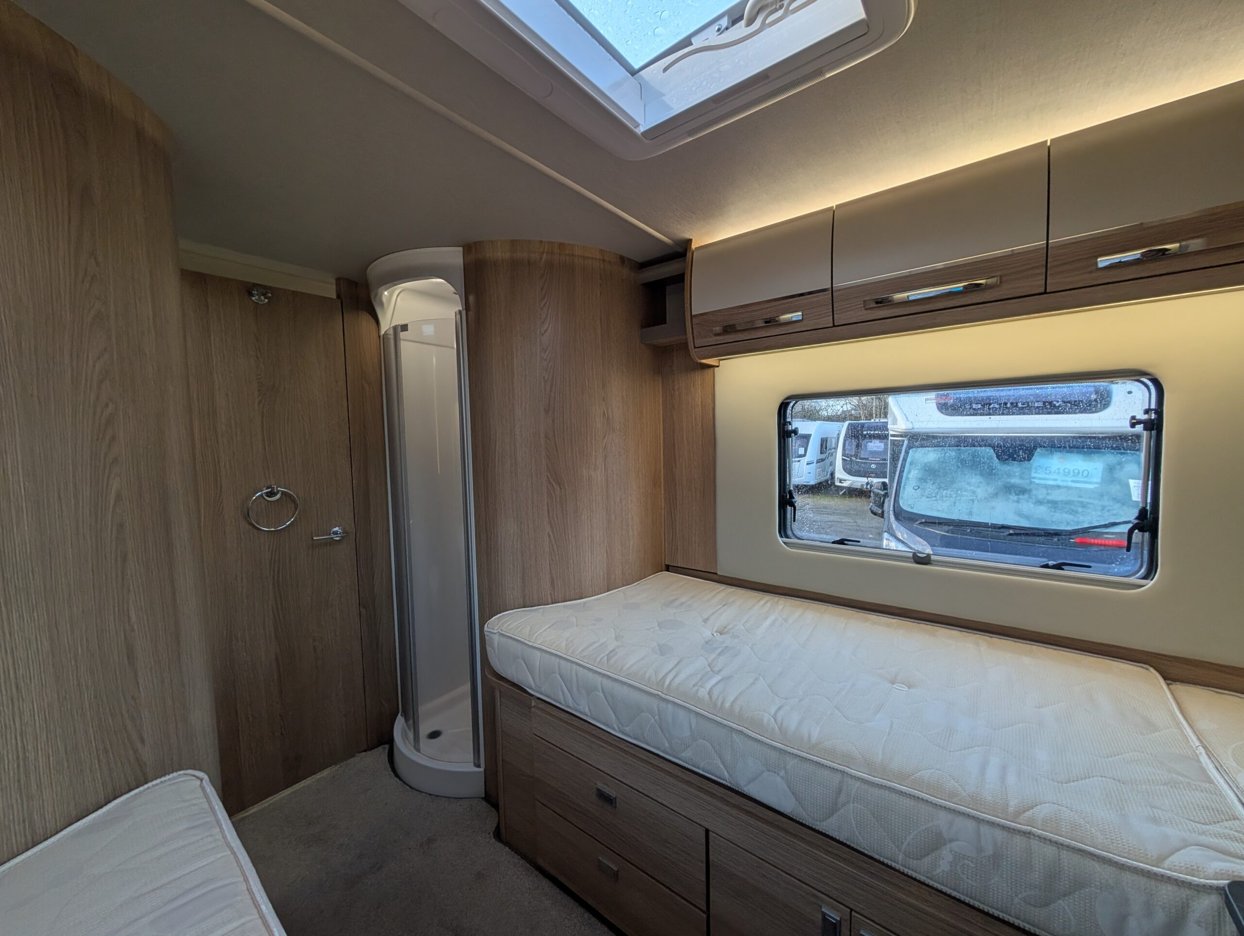 PXL 20251219 093125411