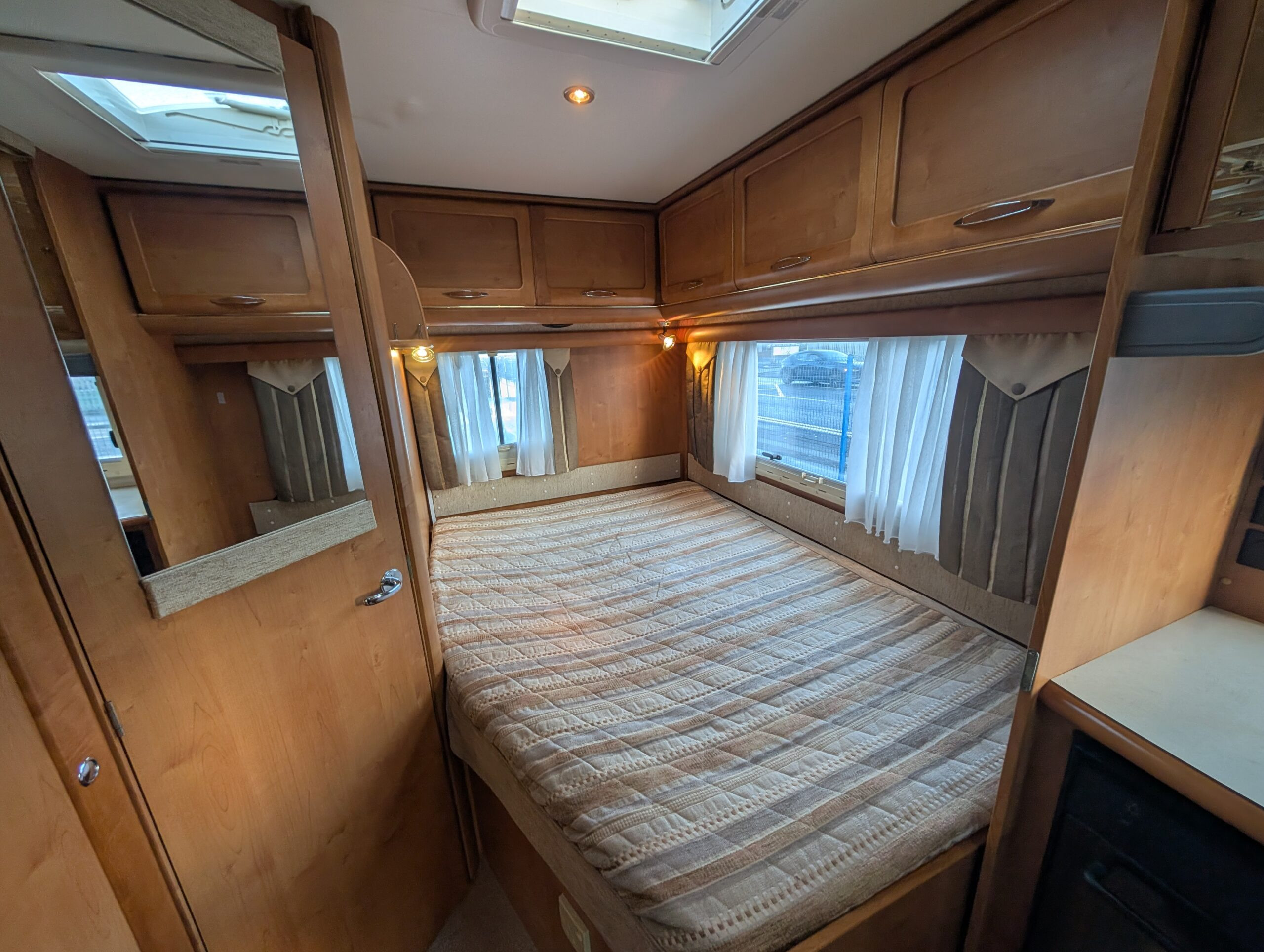 PXL 20251219 095457003