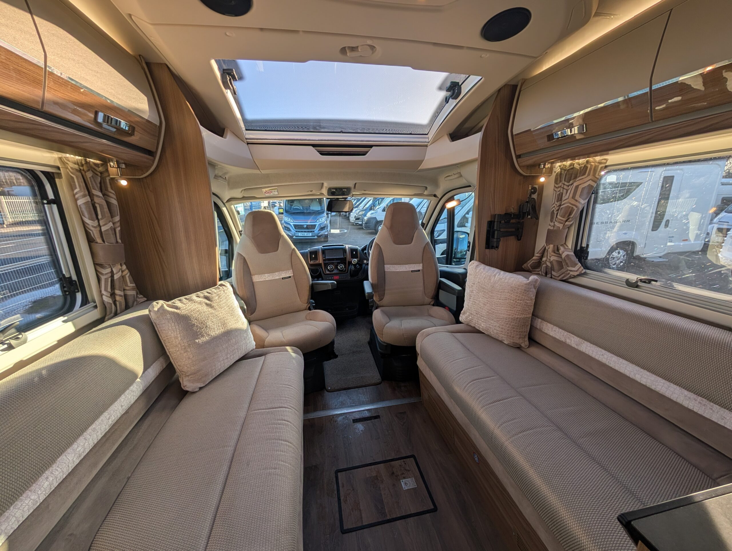 PXL 20251219 134329878