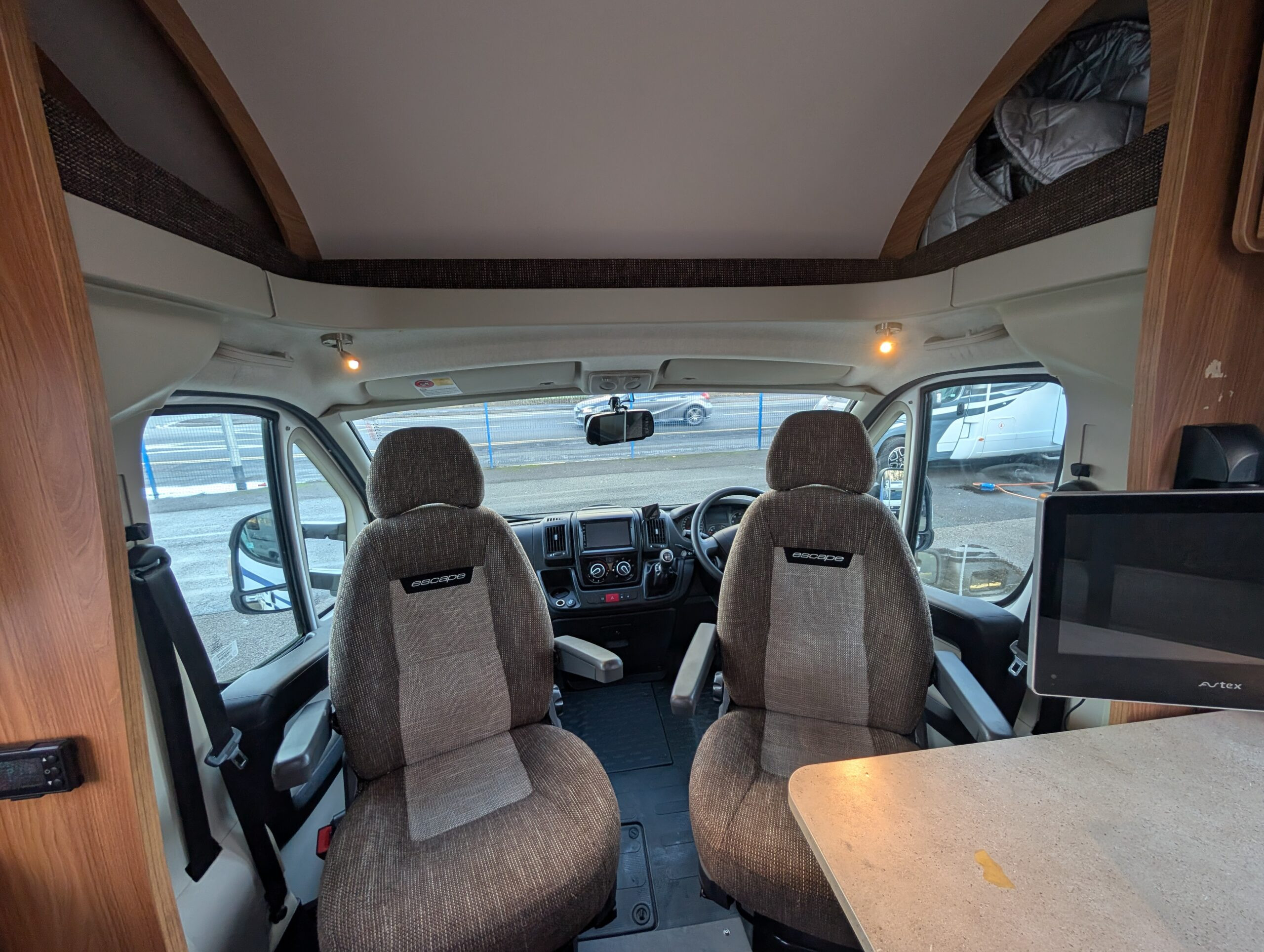 PXL 20251219 141602663