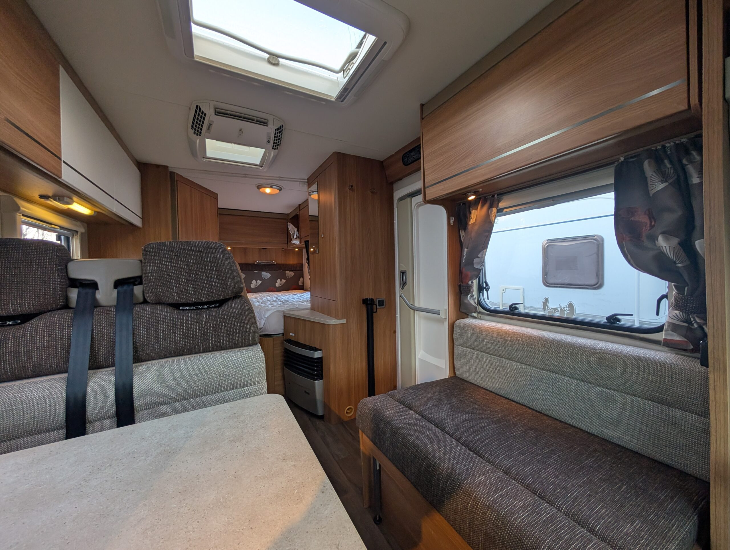 PXL 20251219 141613419