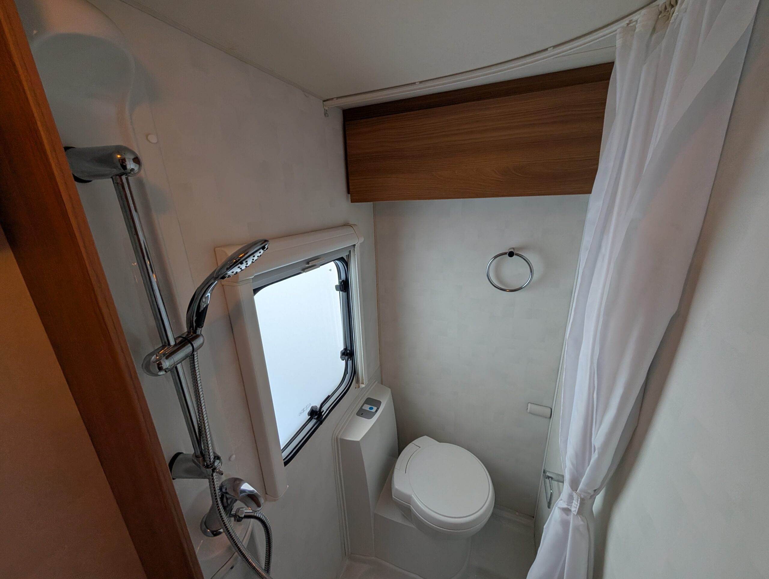 PXL 20251219 141629458