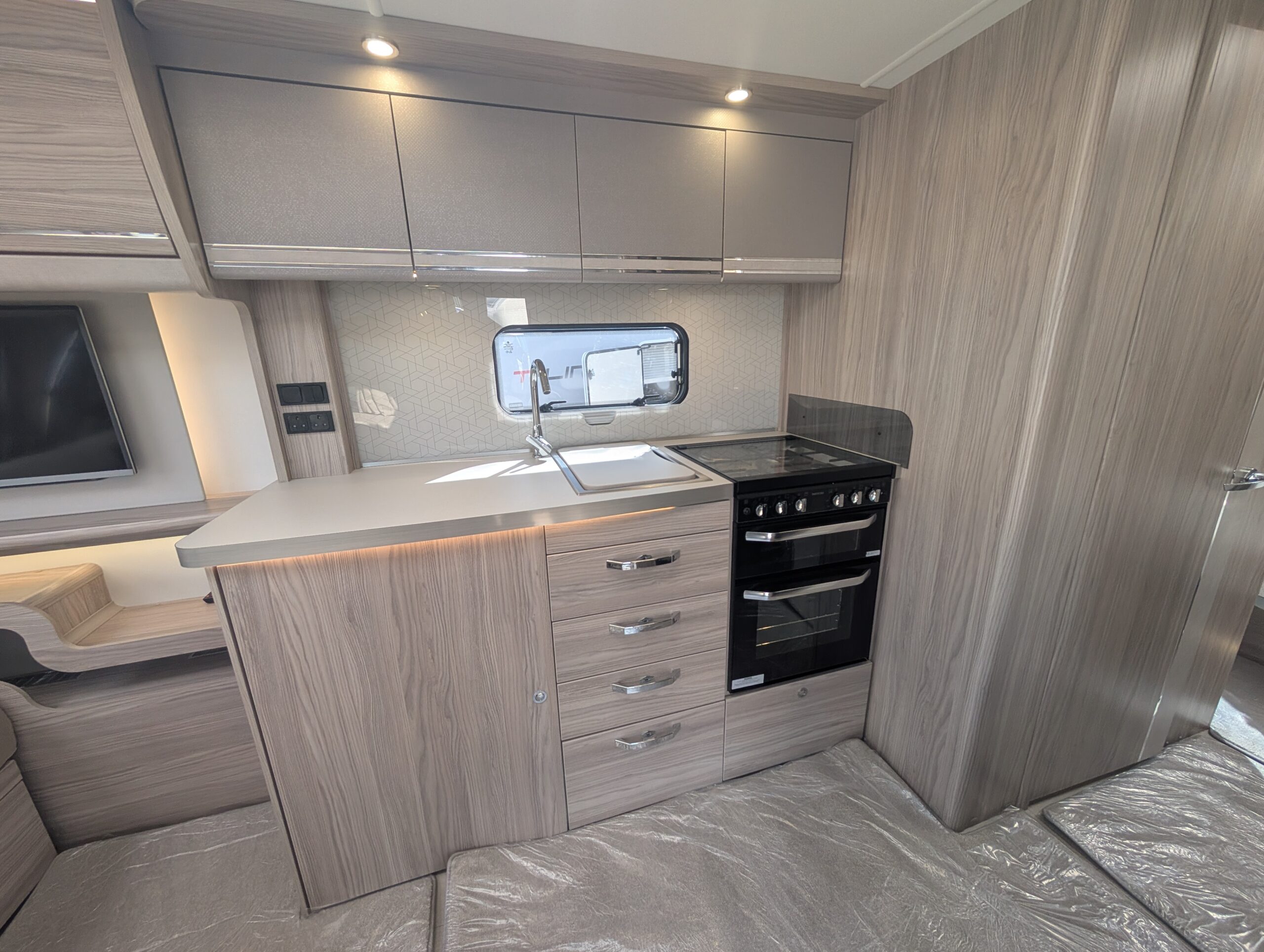 PXL 20260402 132909347.MP 