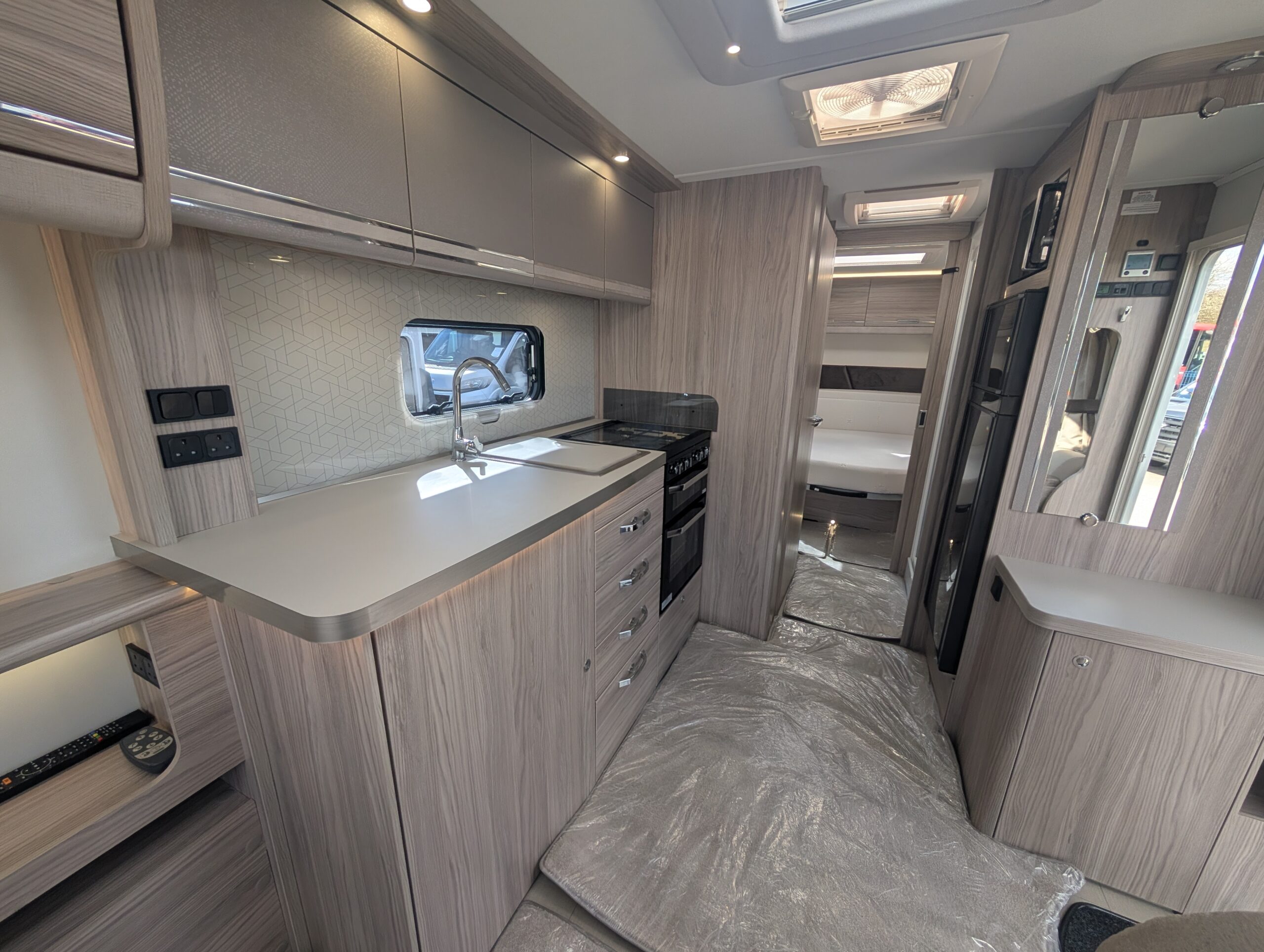 PXL 20260402 132923873.MP 