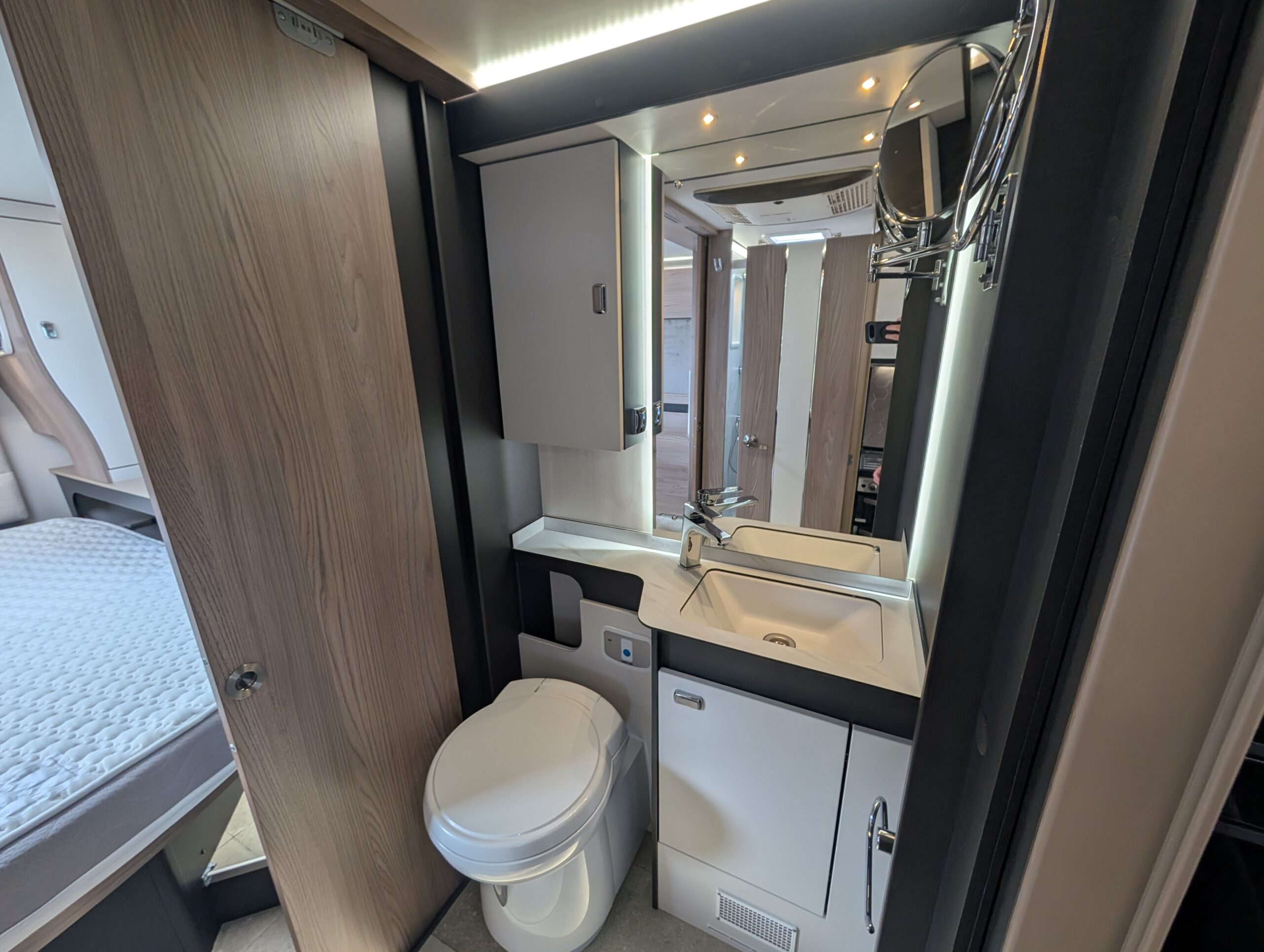 PXL 20260409 145702812