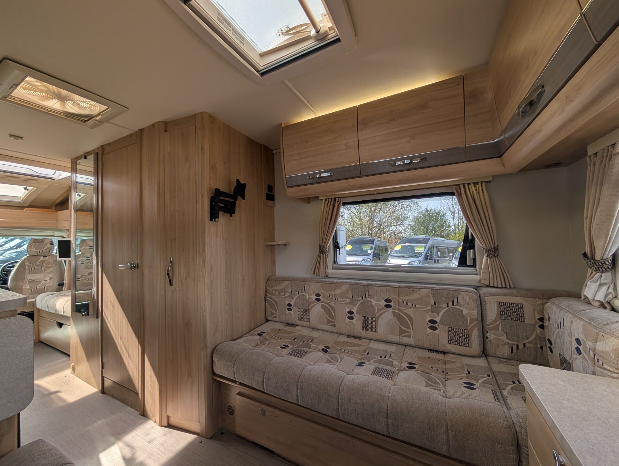 PXL 20260410 103027209