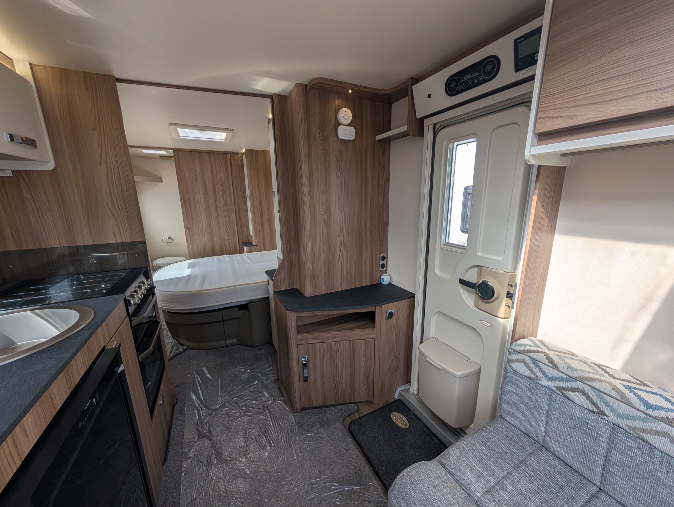 PXL 20260410 105453119