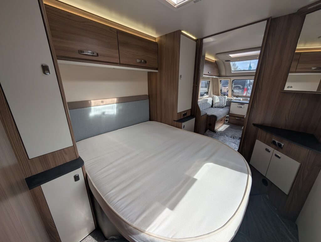 PXL 20260410 105519839