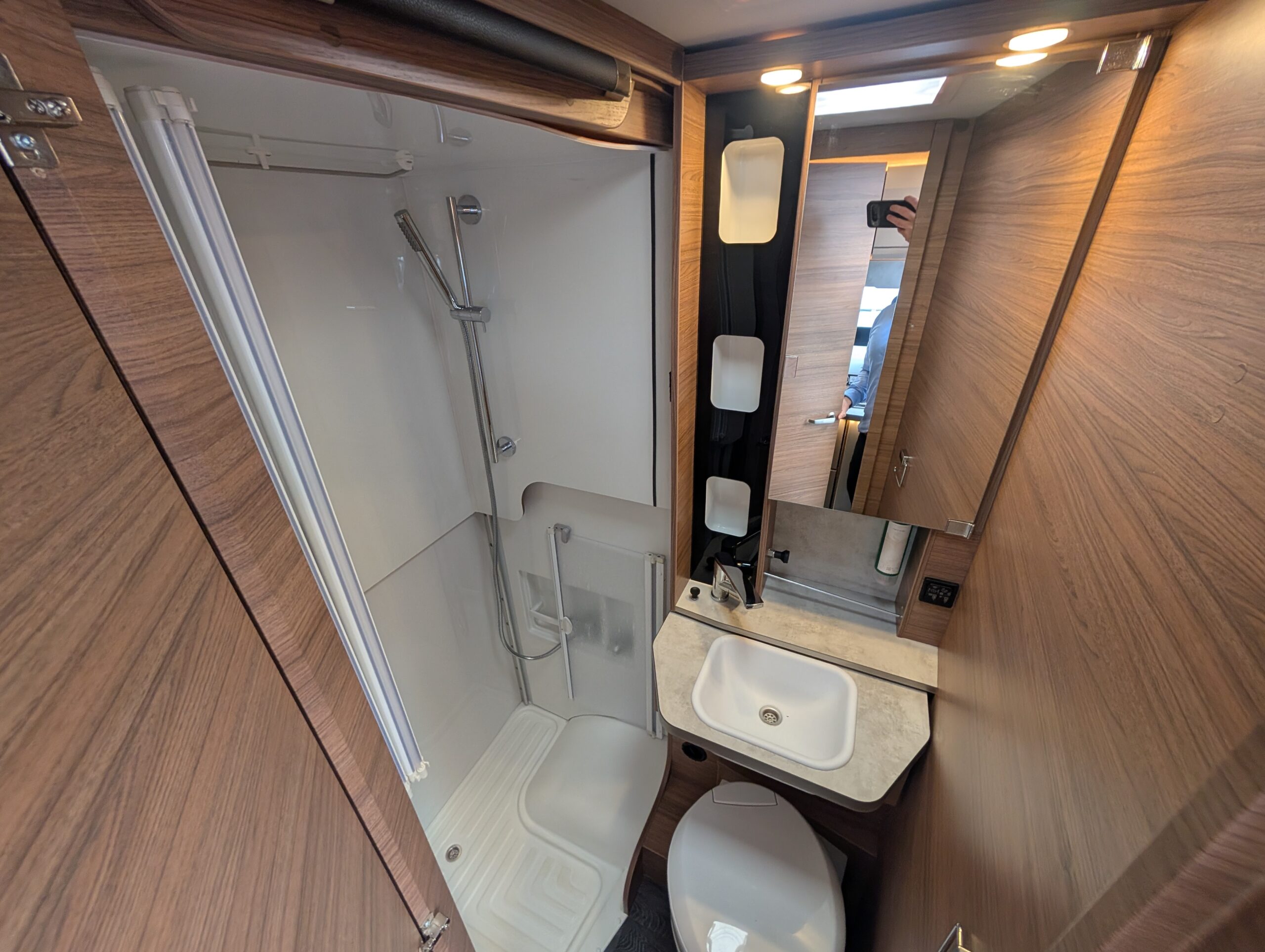 PXL 20260418 105338348