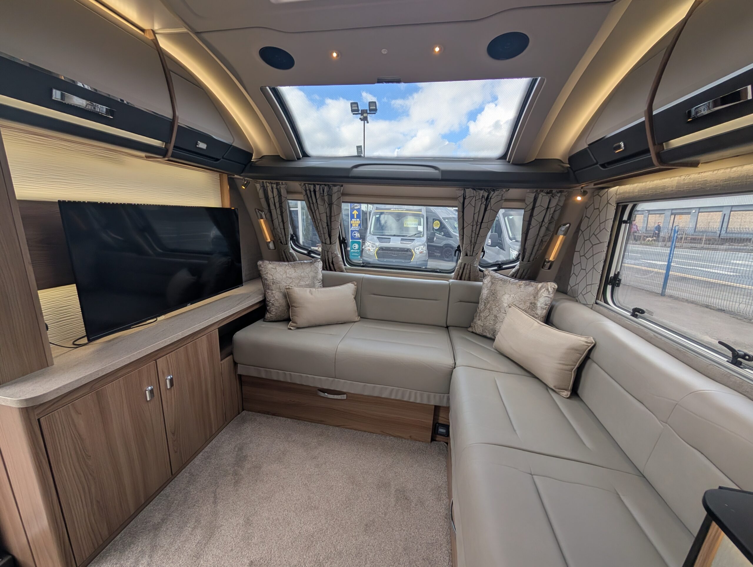 PXL 20260418 150940758