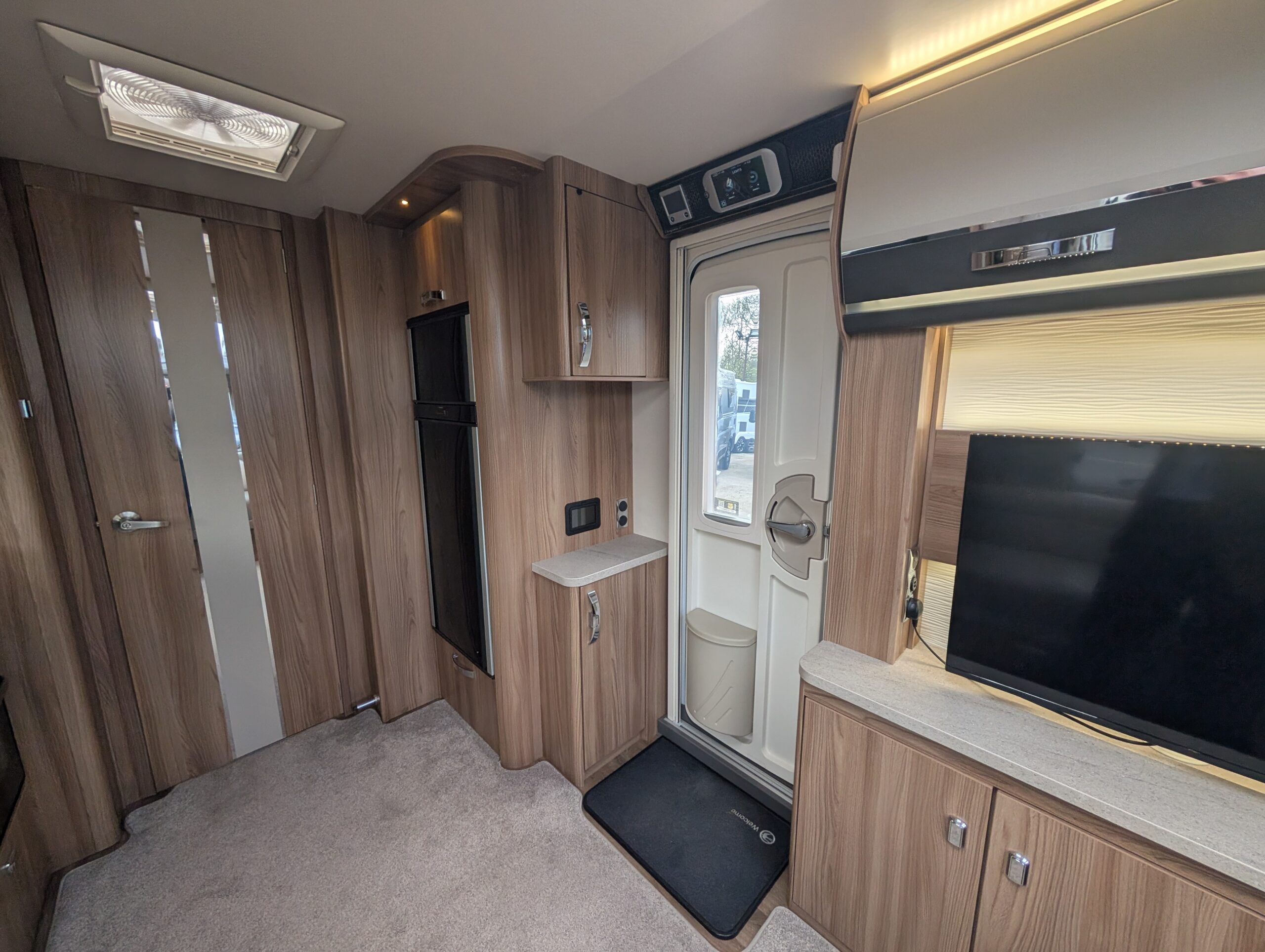 PXL 20260418 150950567