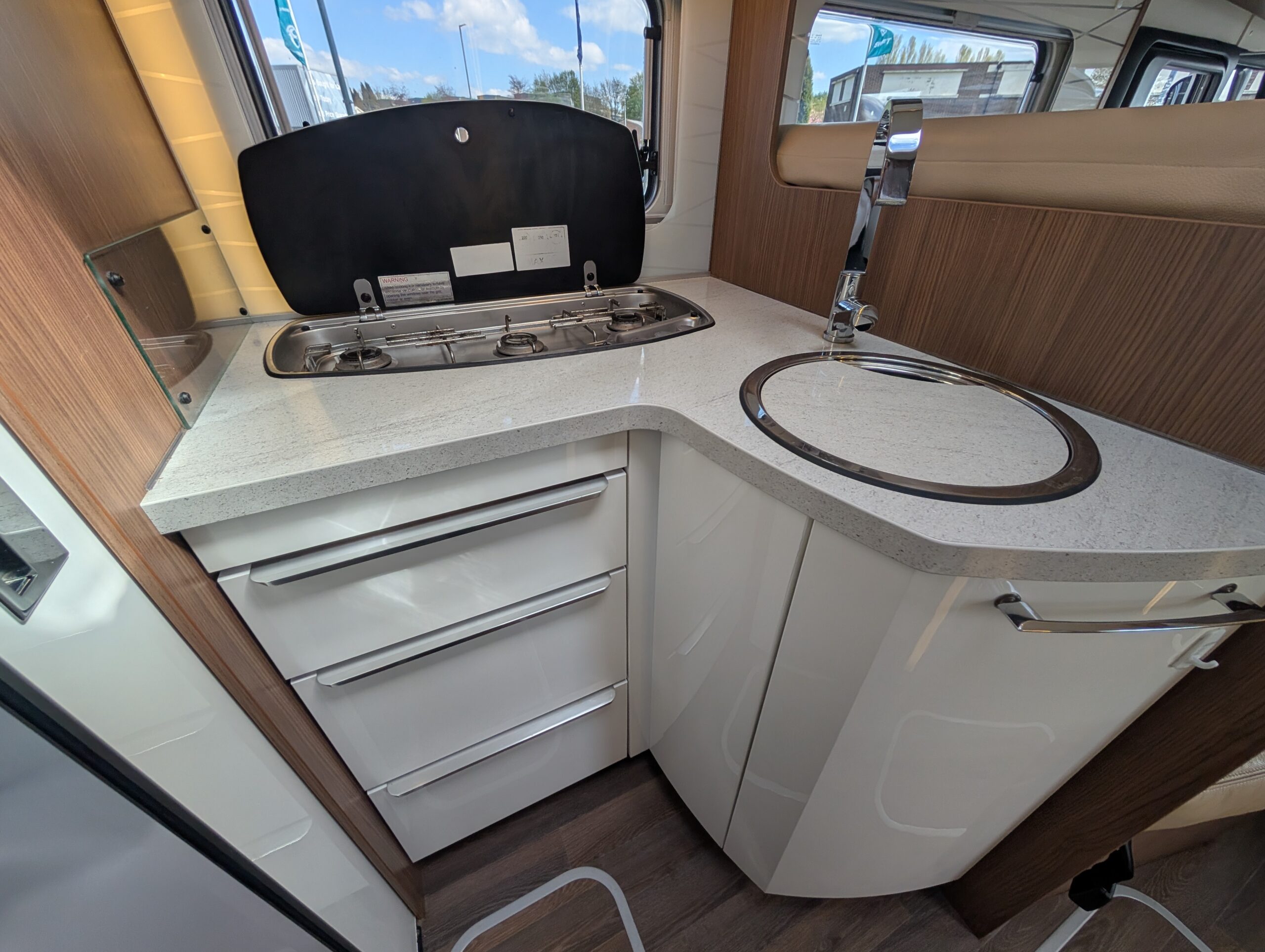 PXL 20260421 111959888 1