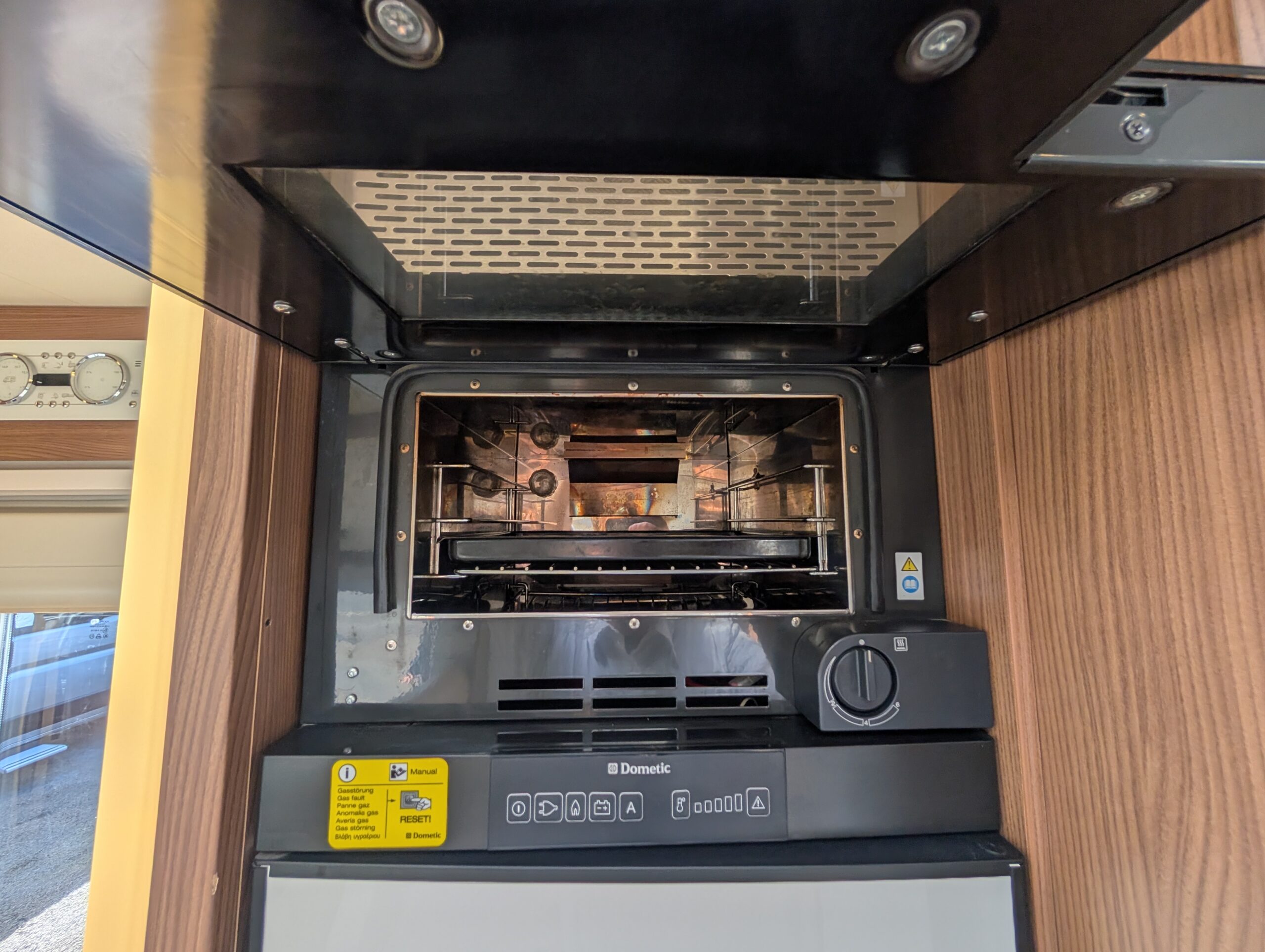 PXL 20260421 112006913 1