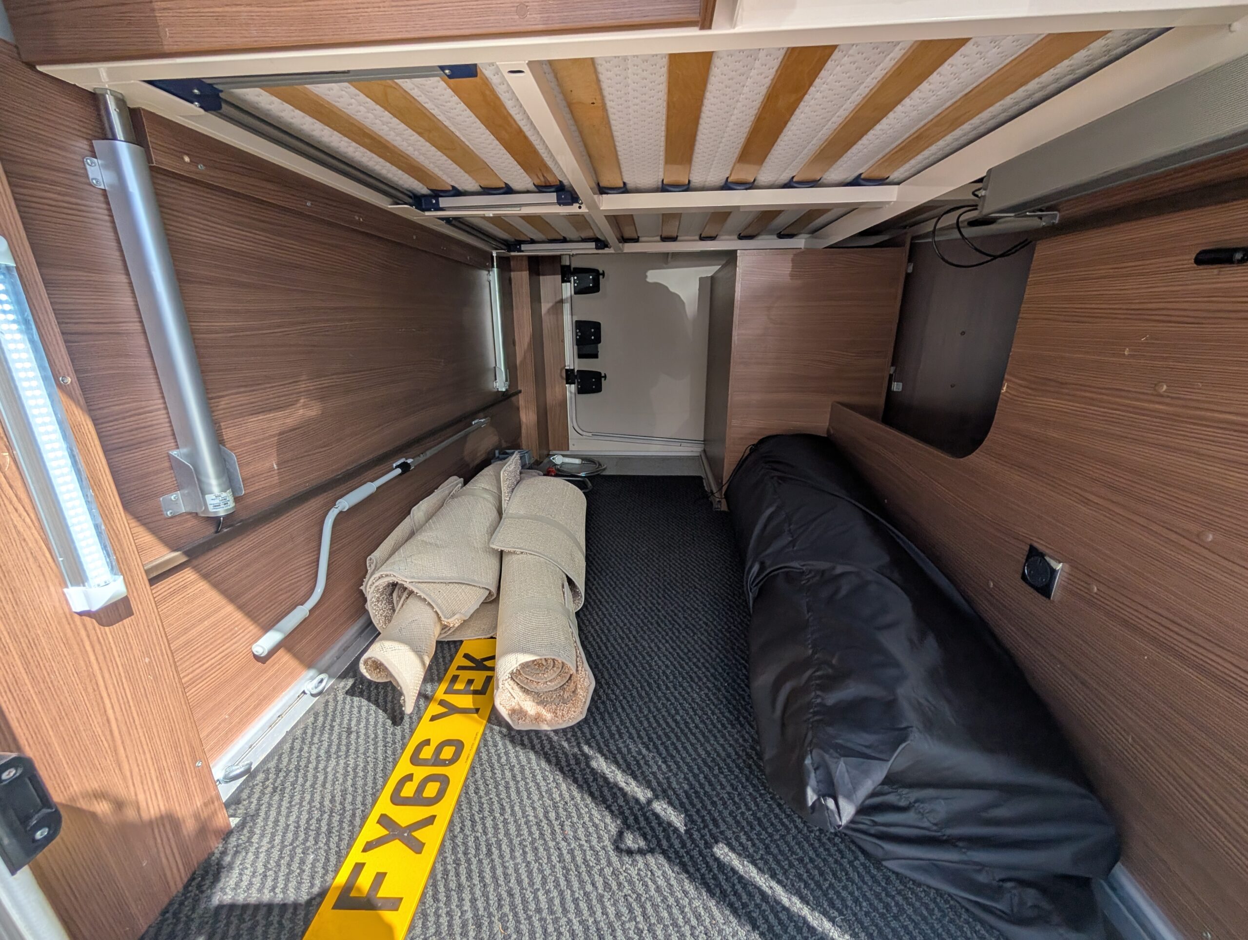 PXL 20260421 112528130 1