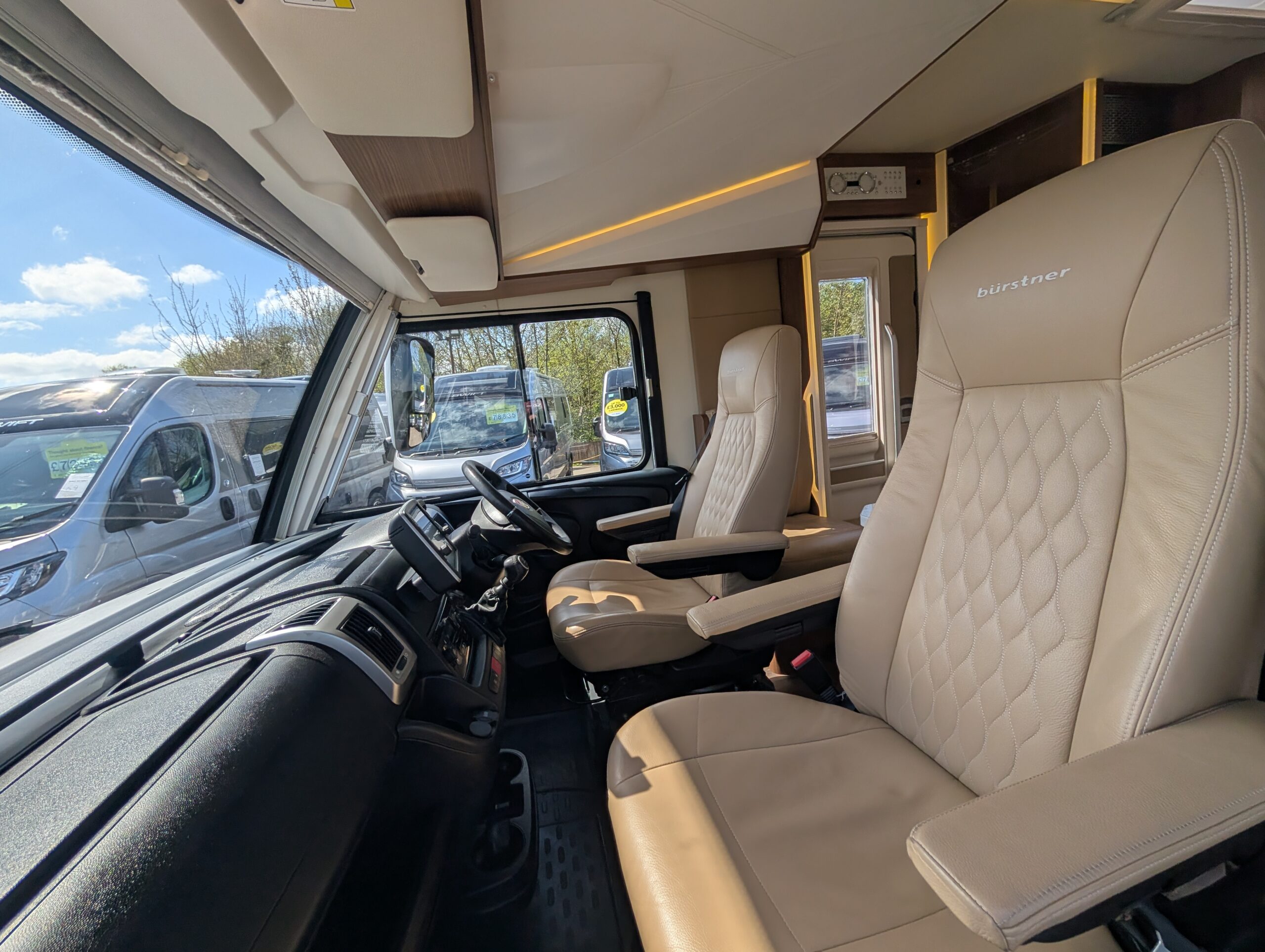 PXL 20260421 112639887 1