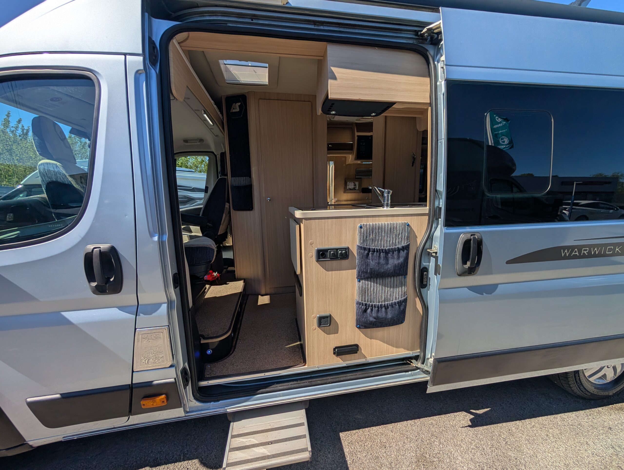 PXL 20260430 102502097