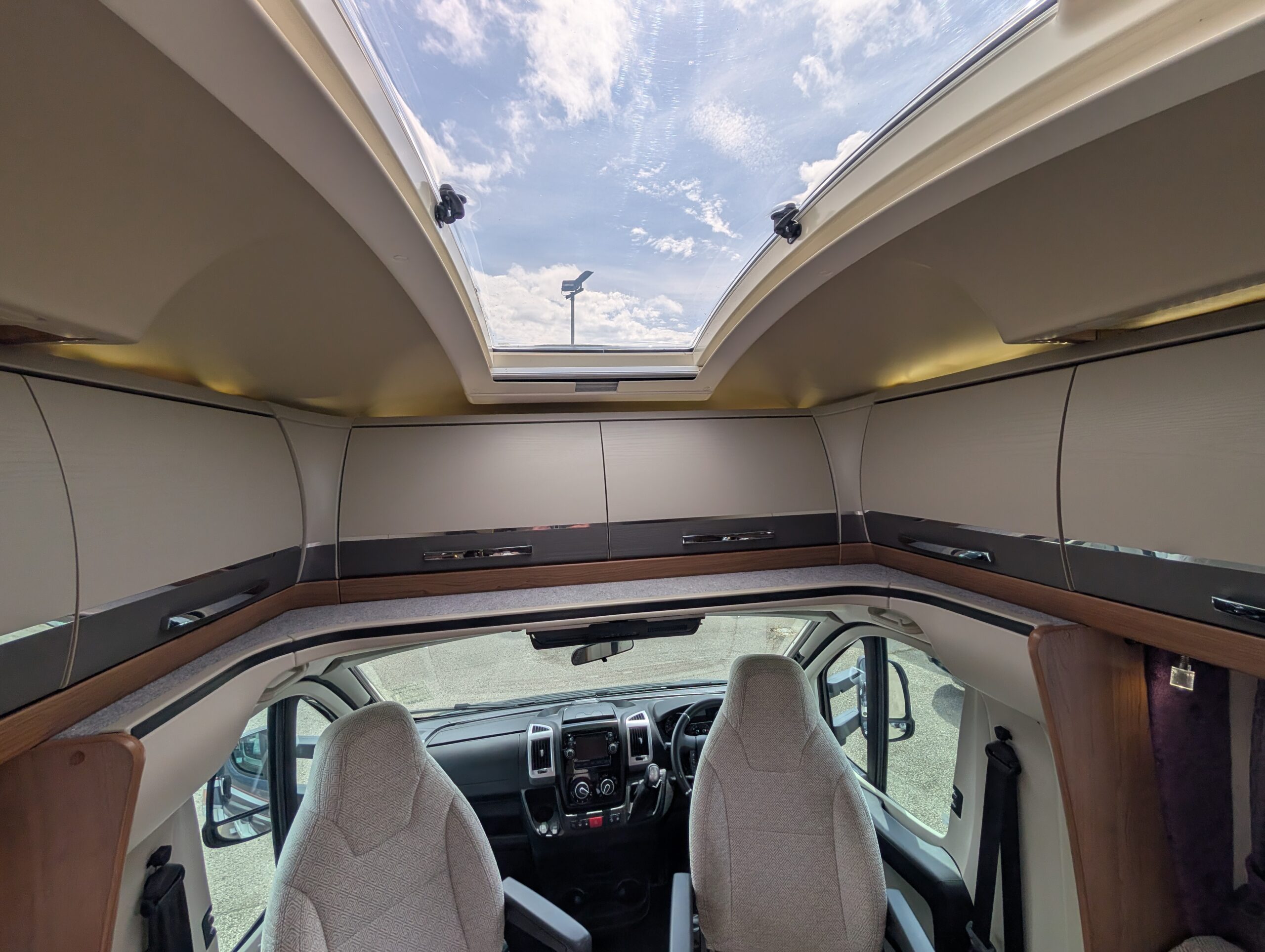 PXL 20260521 120128559