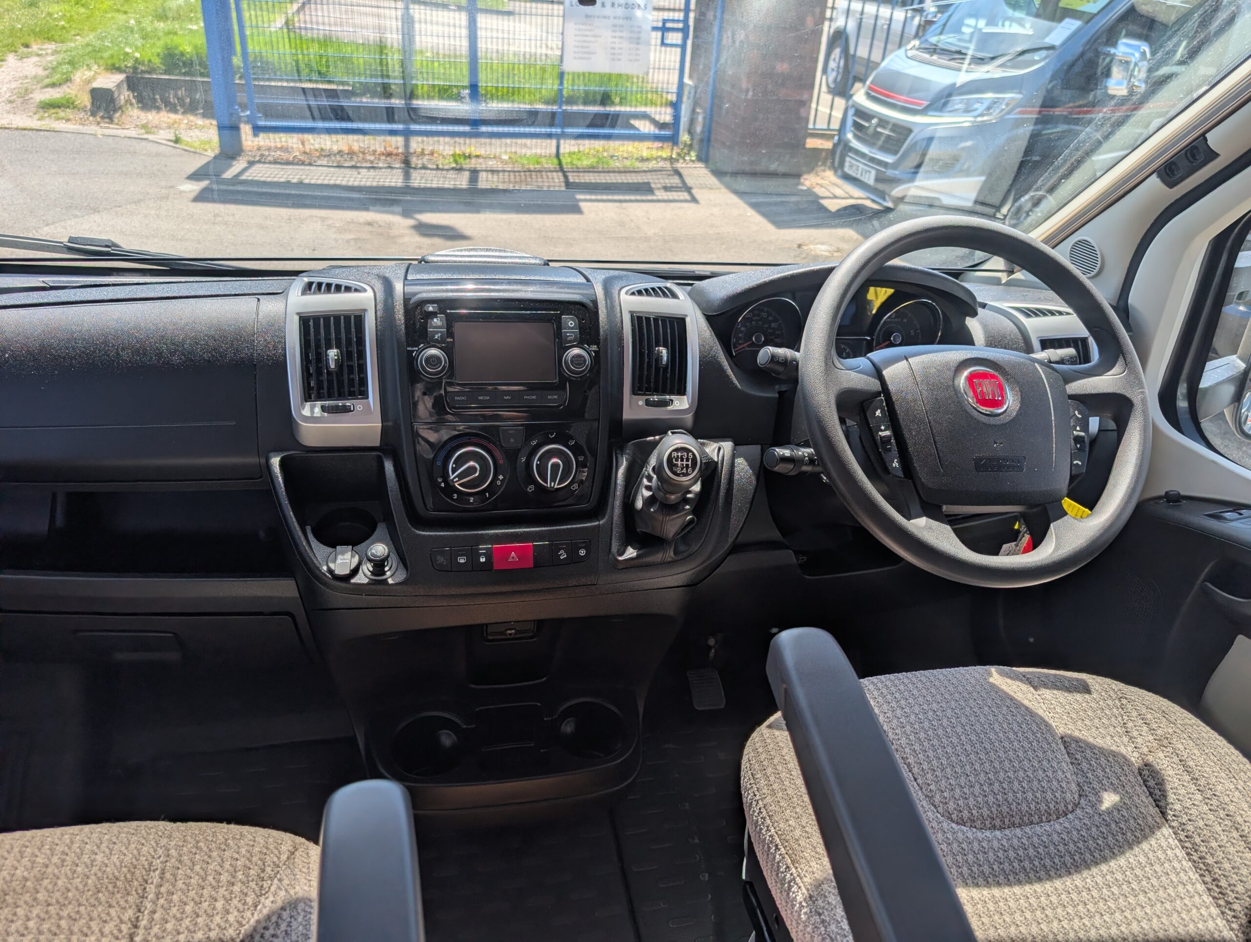 PXL 20260524 112945020